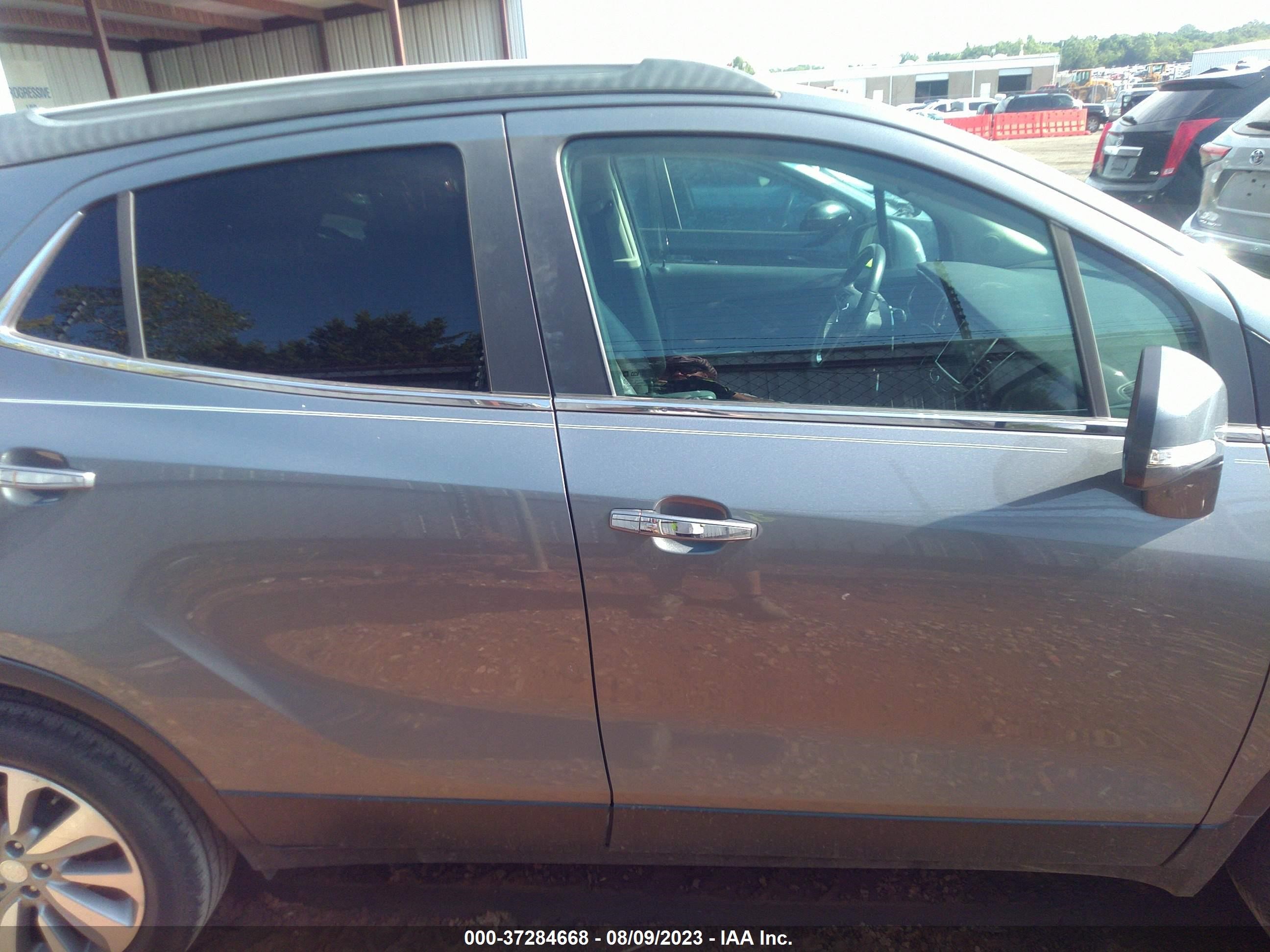 Photo 12 VIN: KL4CJASB1KB925922 - BUICK ENCORE 