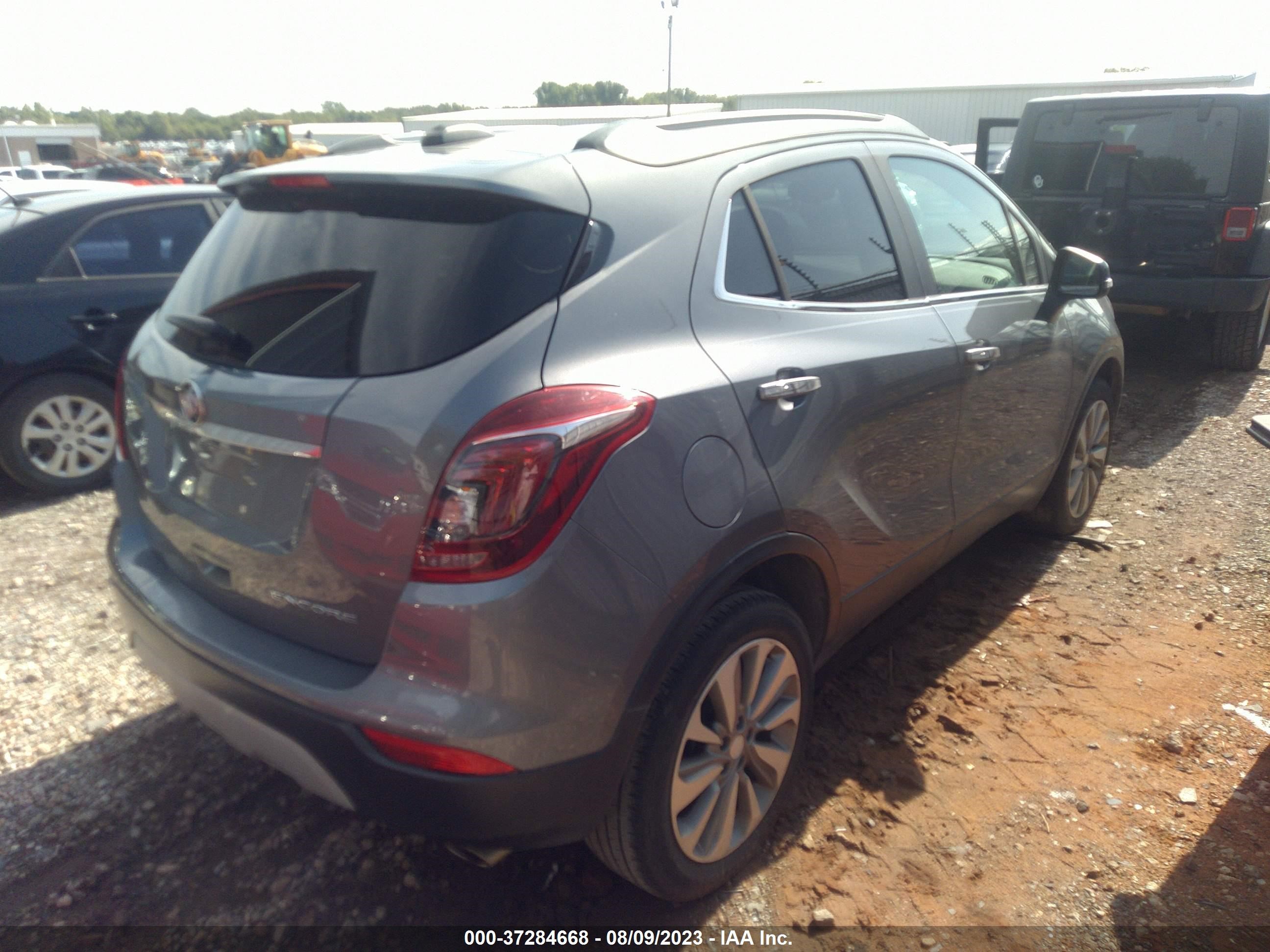 Photo 3 VIN: KL4CJASB1KB925922 - BUICK ENCORE 