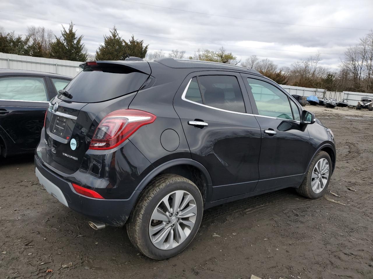 Photo 2 VIN: KL4CJASB2JB671068 - BUICK ENCORE 