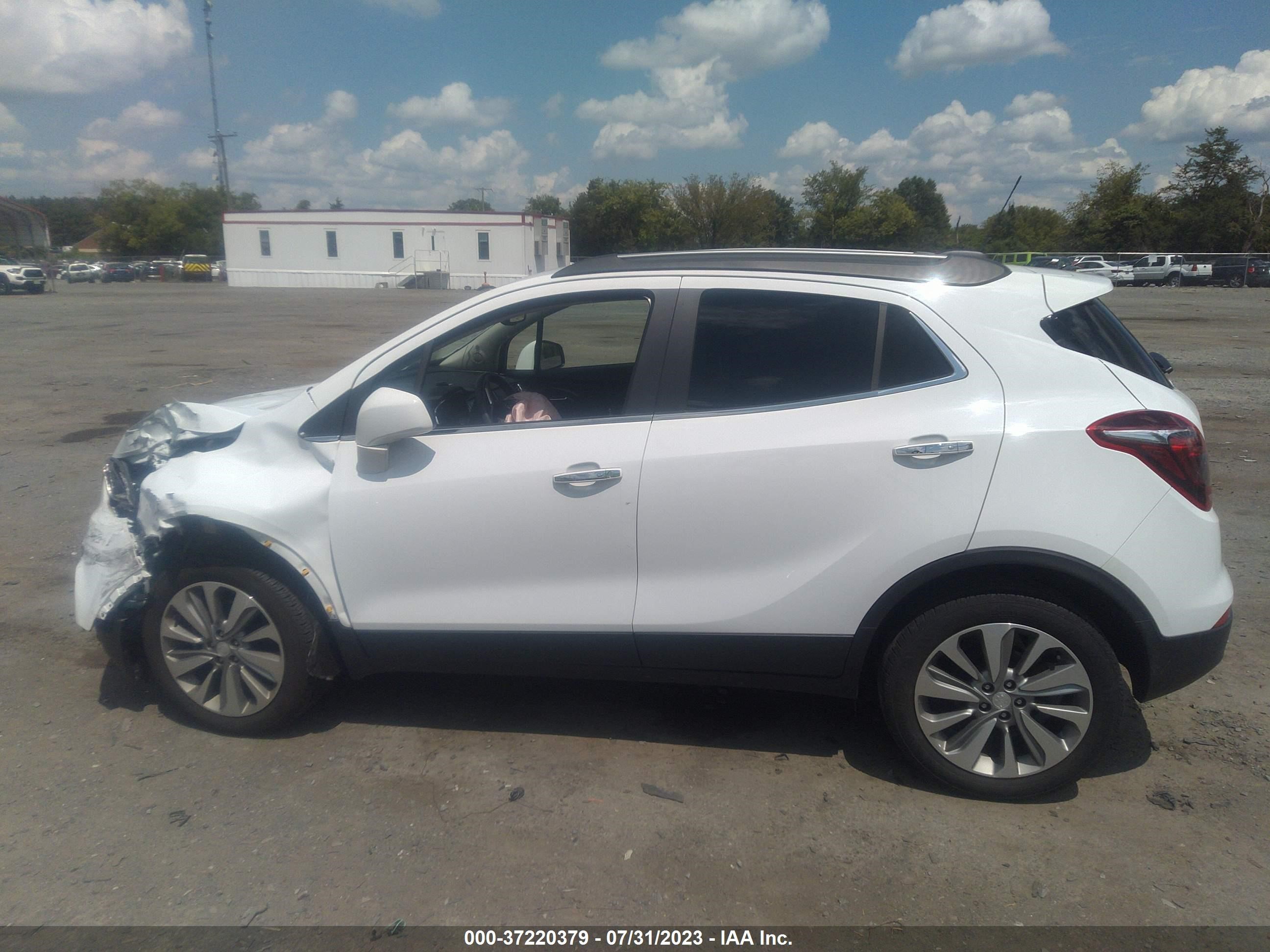 Photo 13 VIN: KL4CJASB2LB071315 - BUICK ENCORE 