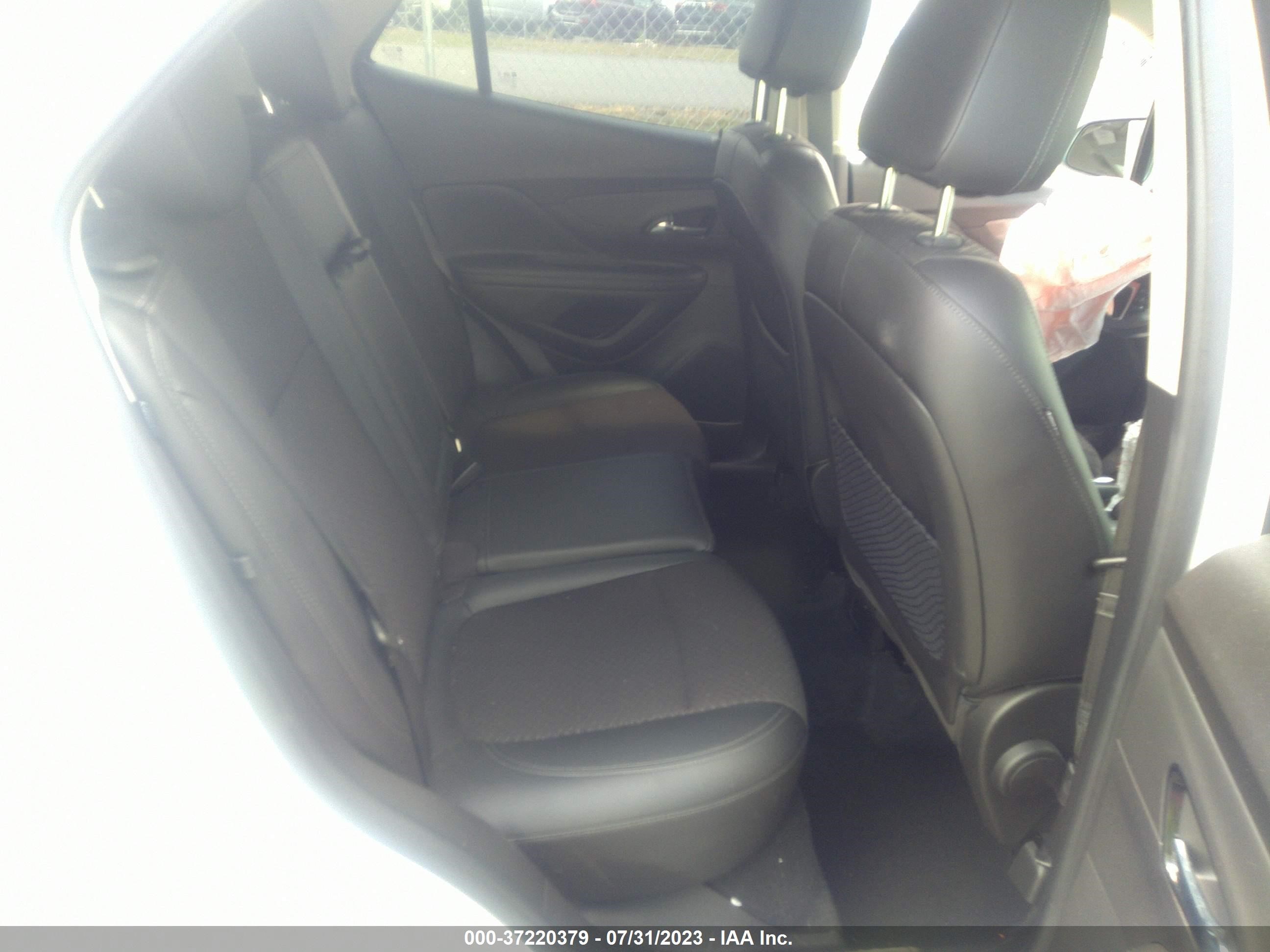 Photo 7 VIN: KL4CJASB2LB071315 - BUICK ENCORE 