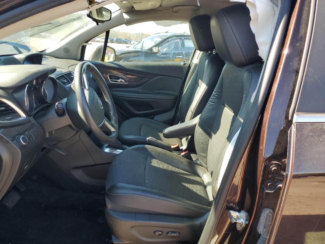 Photo 6 VIN: KL4CJASB3GB715197 - BUICK ENCORE 