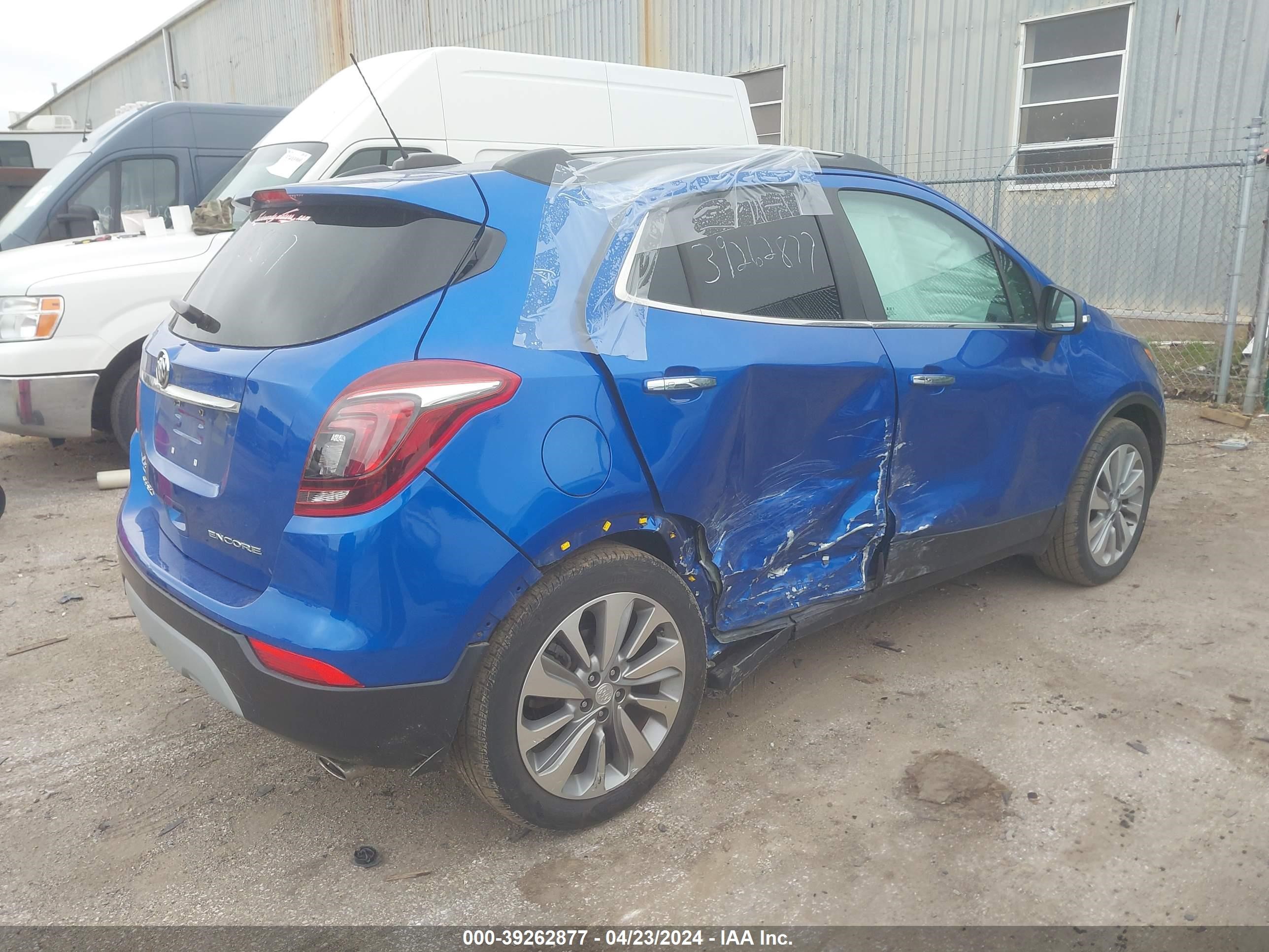 Photo 3 VIN: KL4CJASB3JB642081 - BUICK ENCORE 