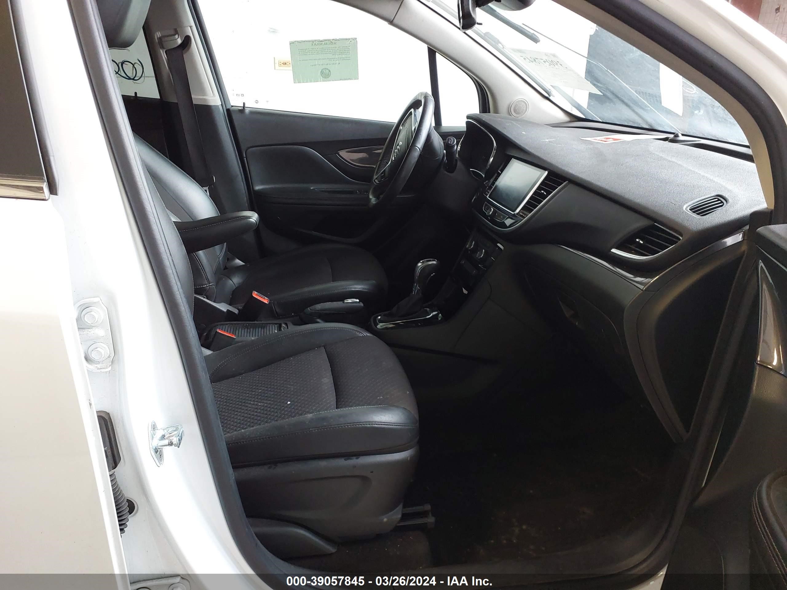 Photo 4 VIN: KL4CJASB3LB318938 - BUICK ENCORE 