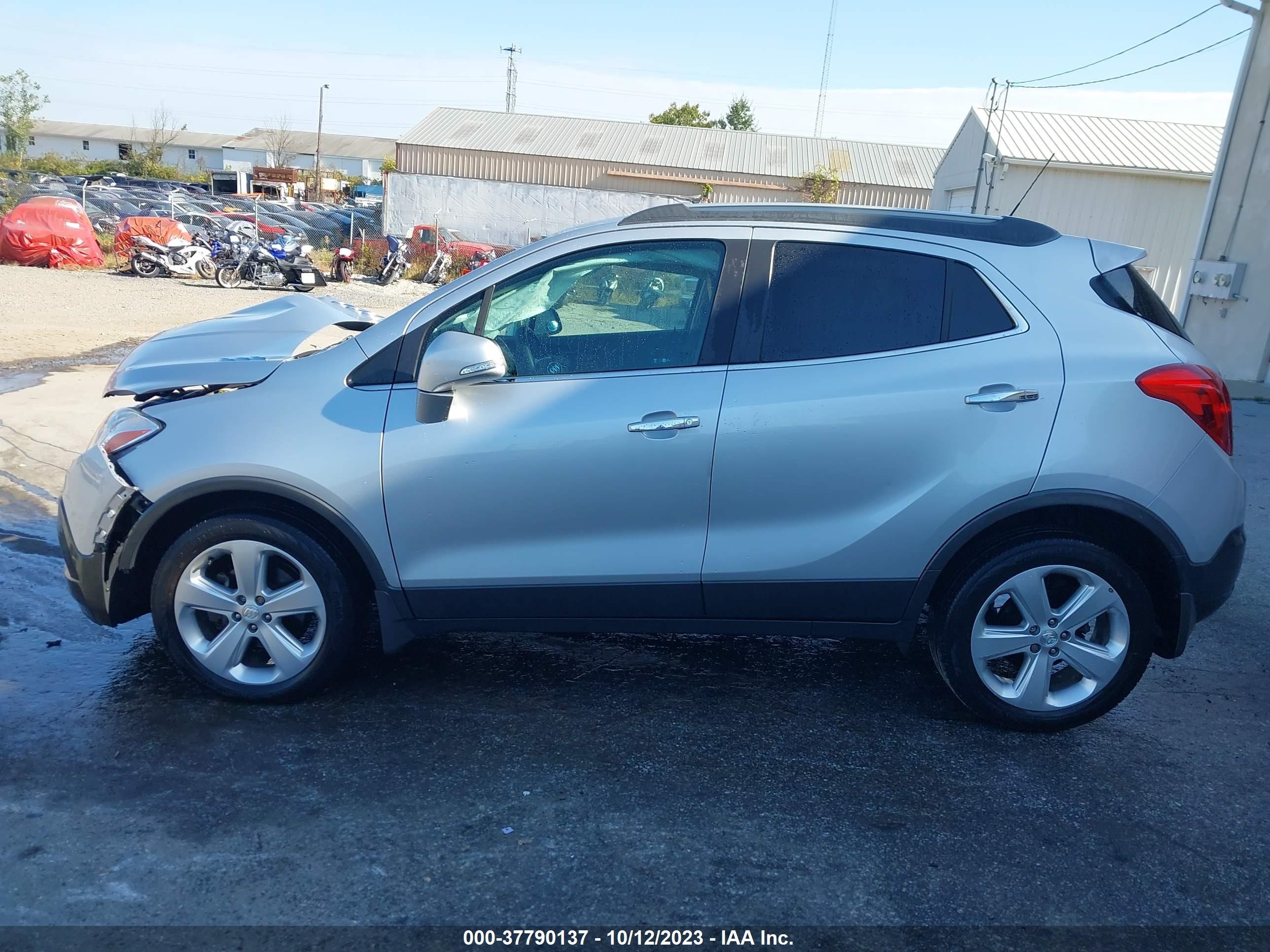 Photo 12 VIN: KL4CJASB4GB611348 - BUICK ENCORE 