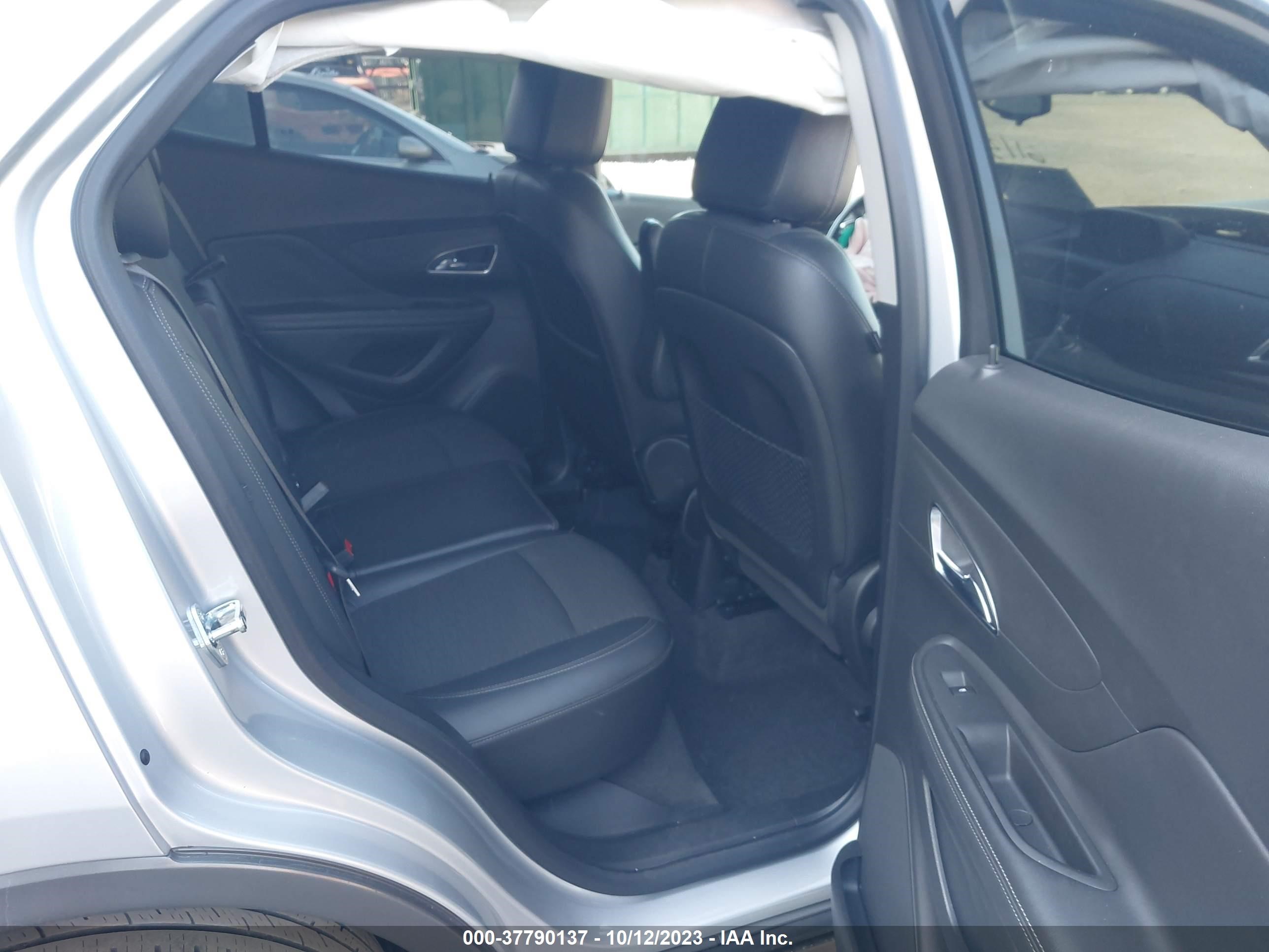 Photo 7 VIN: KL4CJASB4GB611348 - BUICK ENCORE 