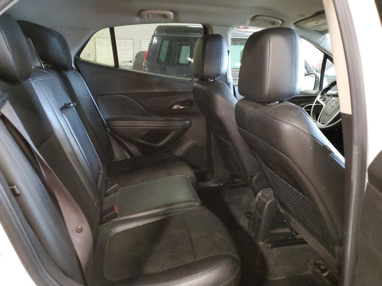 Photo 9 VIN: KL4CJASB4HB010751 - BUICK ENCORE PRE 