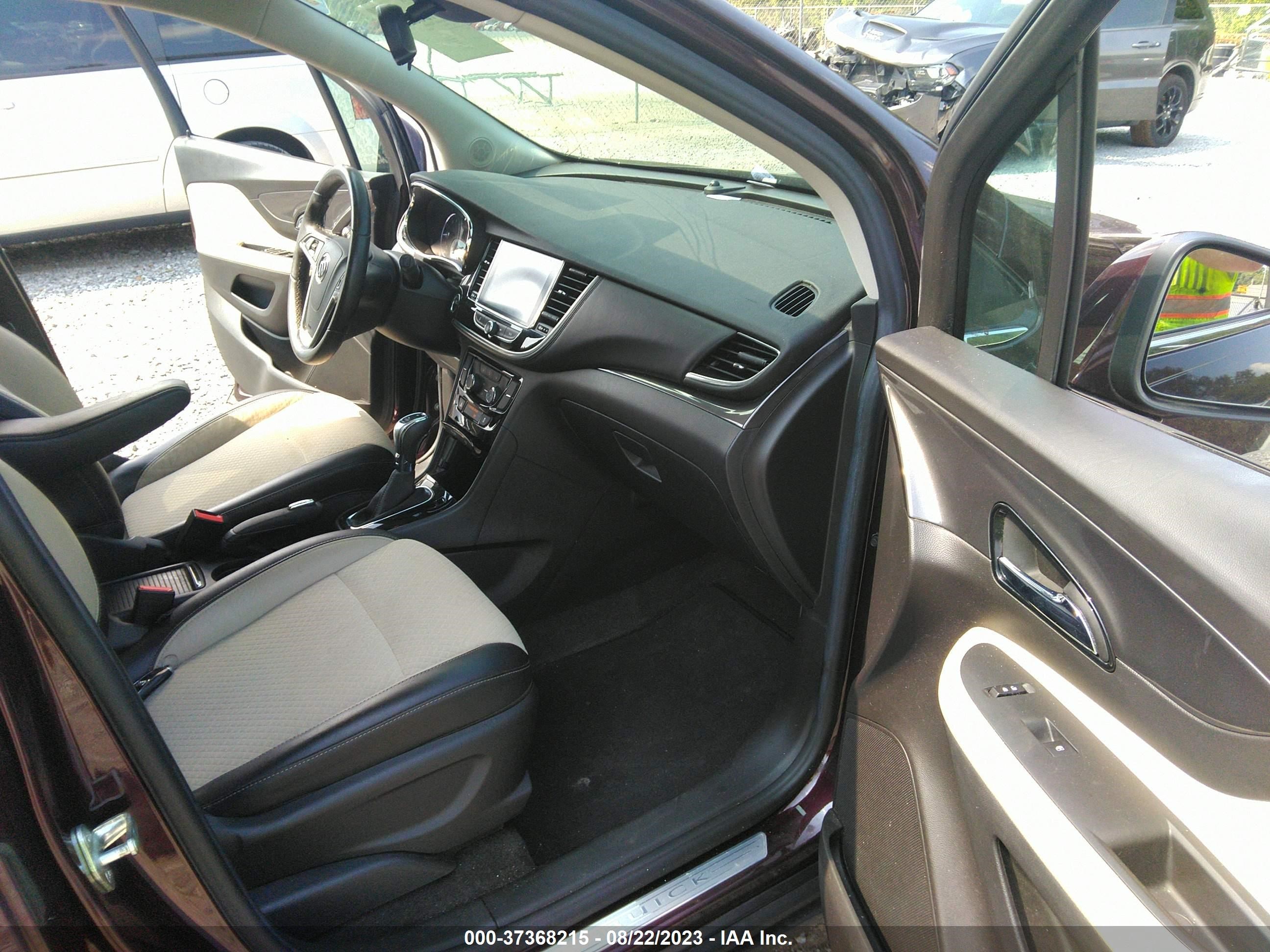 Photo 4 VIN: KL4CJASB4HB067029 - BUICK ENCORE 