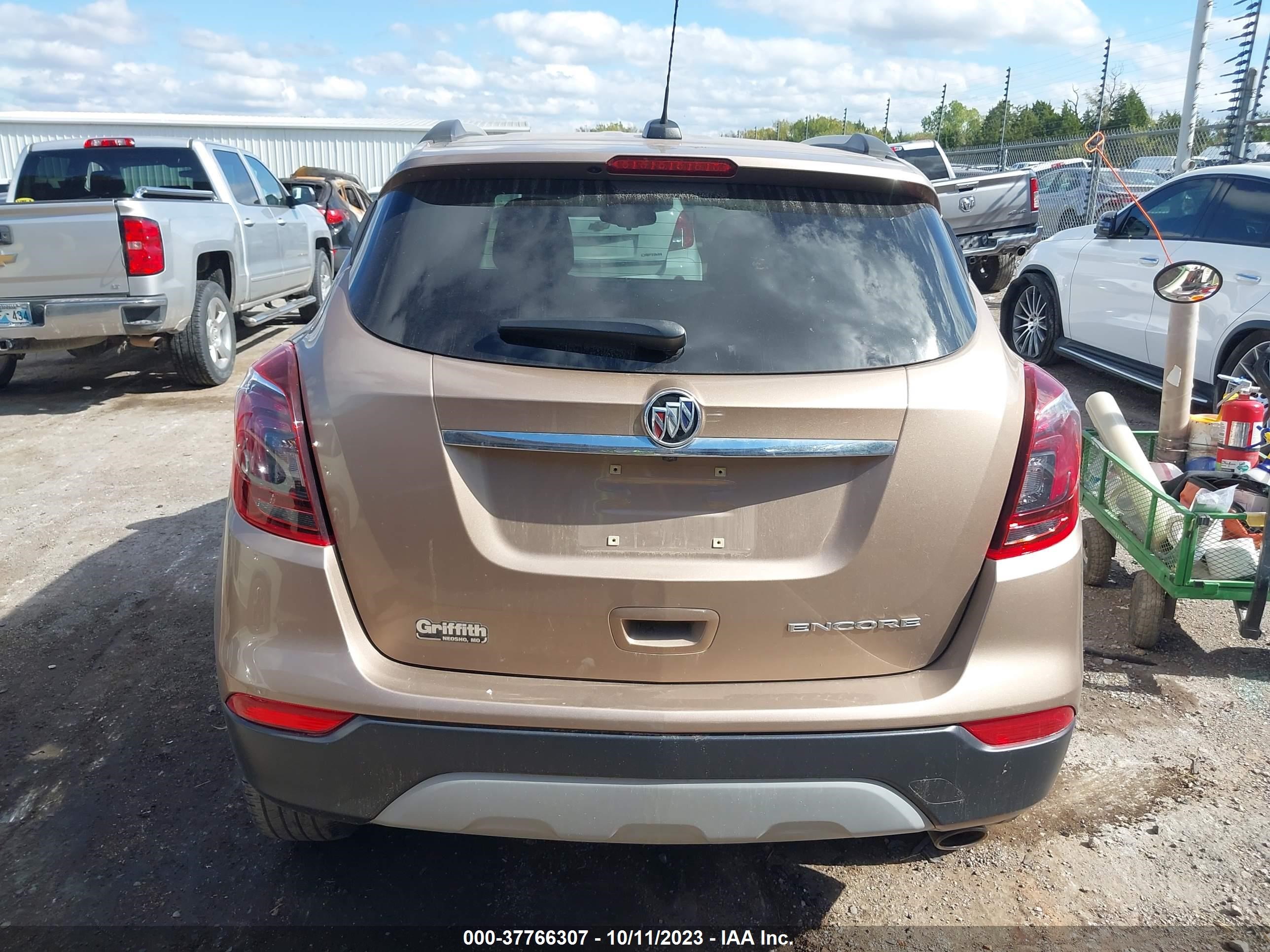 Photo 15 VIN: KL4CJASB4KB716402 - BUICK ENCORE 