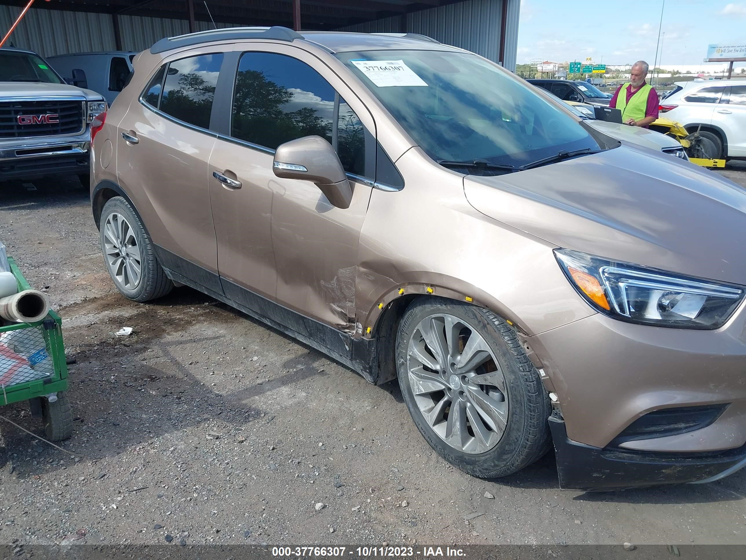 Photo 5 VIN: KL4CJASB4KB716402 - BUICK ENCORE 