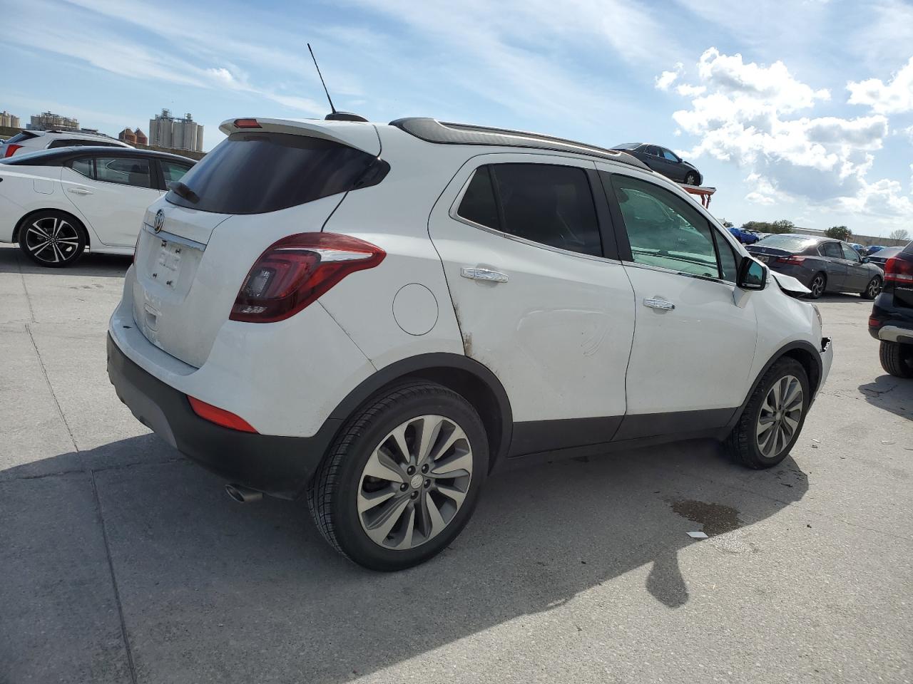 Photo 2 VIN: KL4CJASB4KB721356 - BUICK ENCORE 