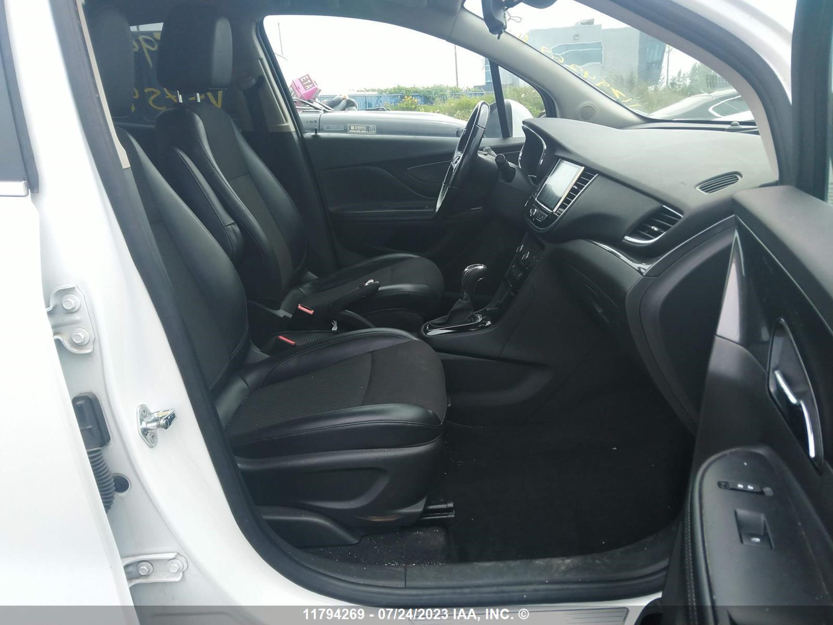 Photo 4 VIN: KL4CJASB4KB754633 - BUICK ENCORE 