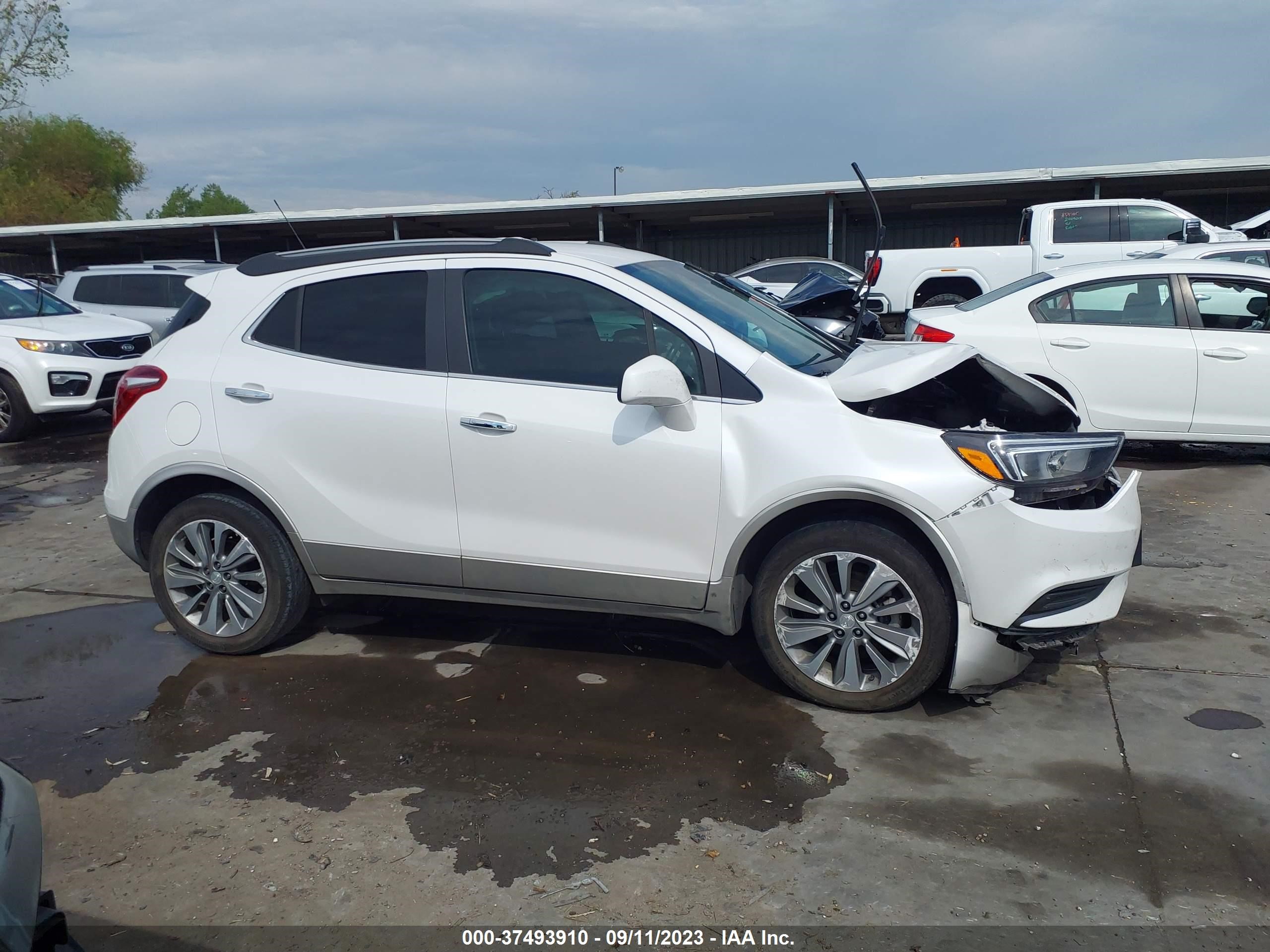 Photo 11 VIN: KL4CJASB5LB049857 - BUICK ENCORE 