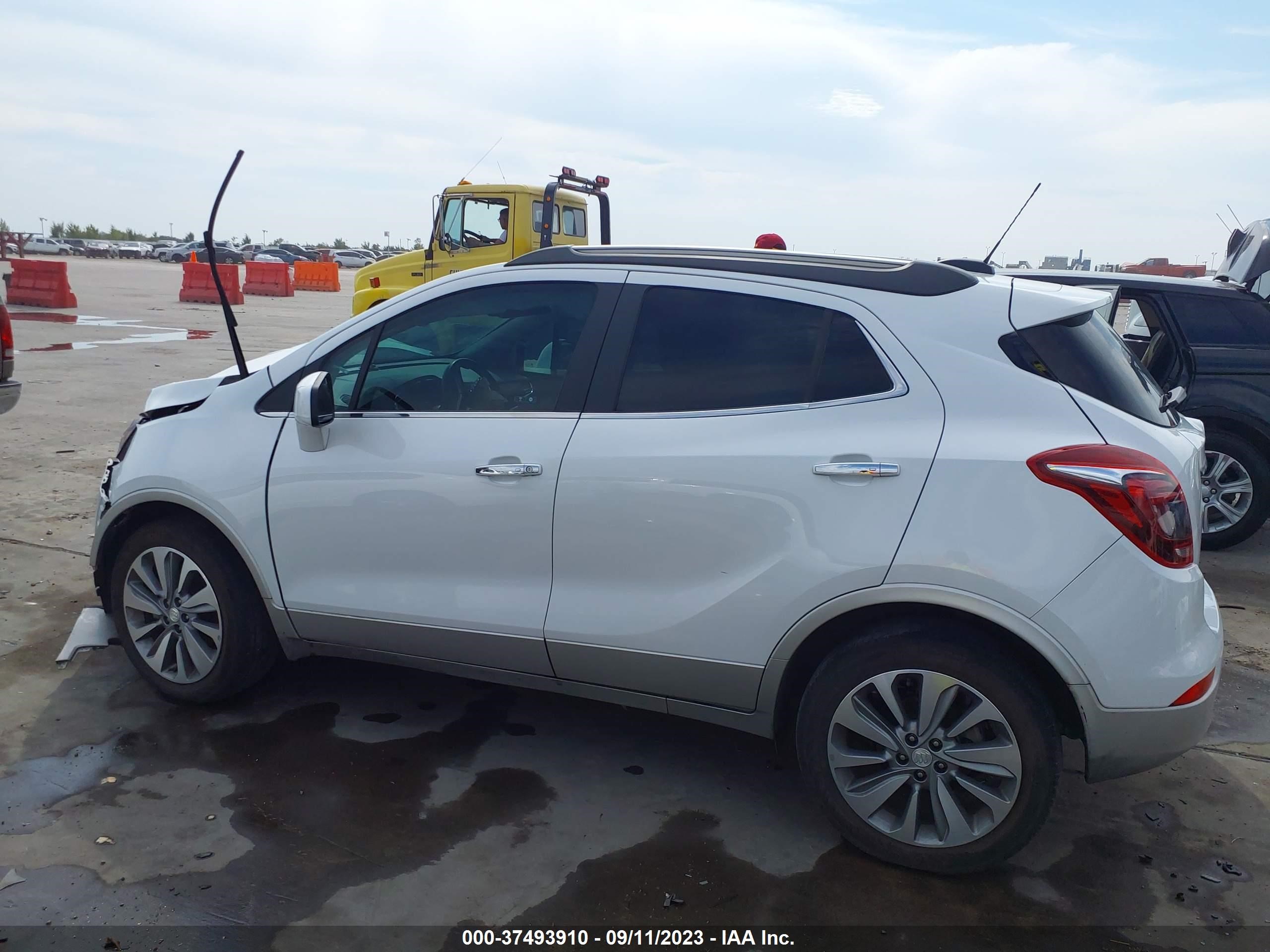 Photo 12 VIN: KL4CJASB5LB049857 - BUICK ENCORE 