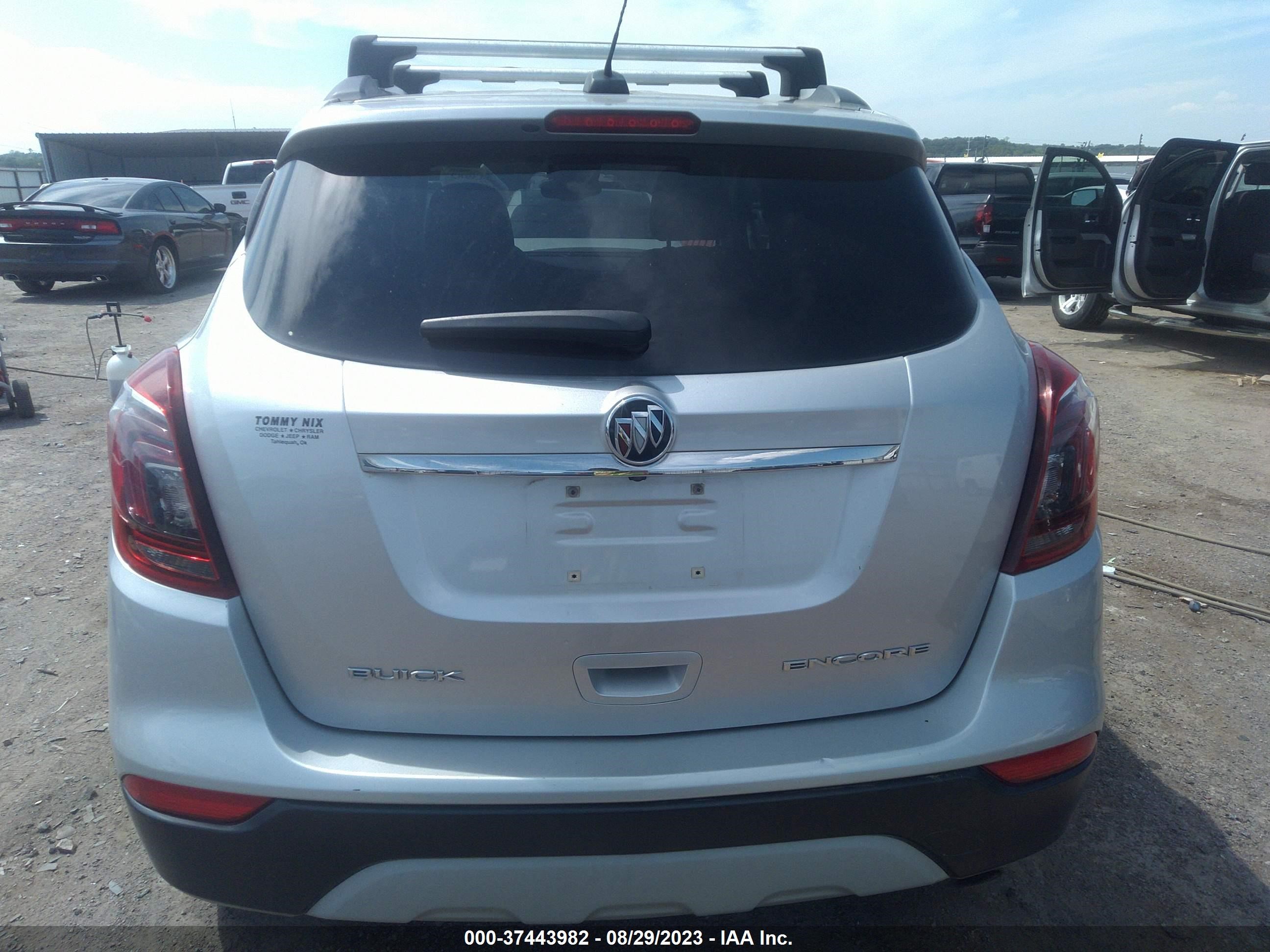 Photo 16 VIN: KL4CJASB6HB015188 - BUICK ENCORE 