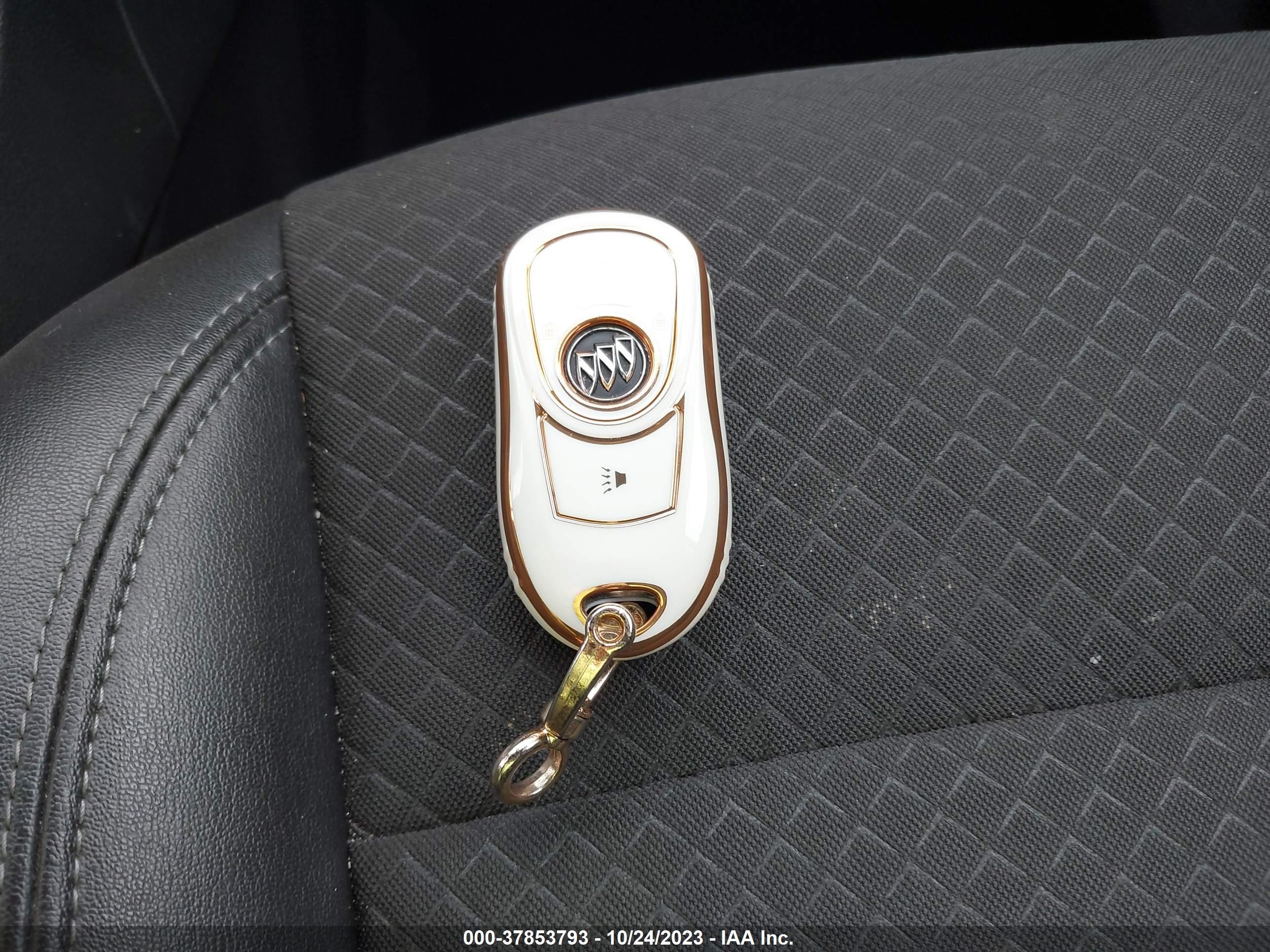 Photo 10 VIN: KL4CJASB6JB561673 - BUICK ENCORE 