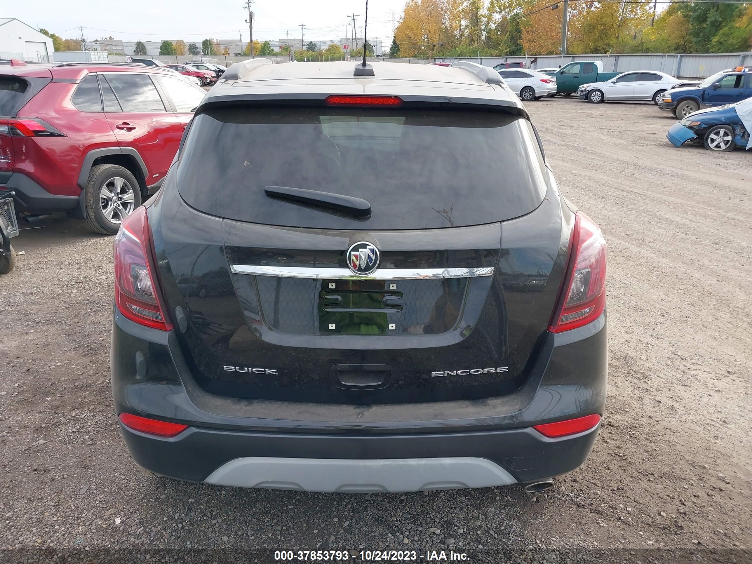 Photo 15 VIN: KL4CJASB6JB561673 - BUICK ENCORE 