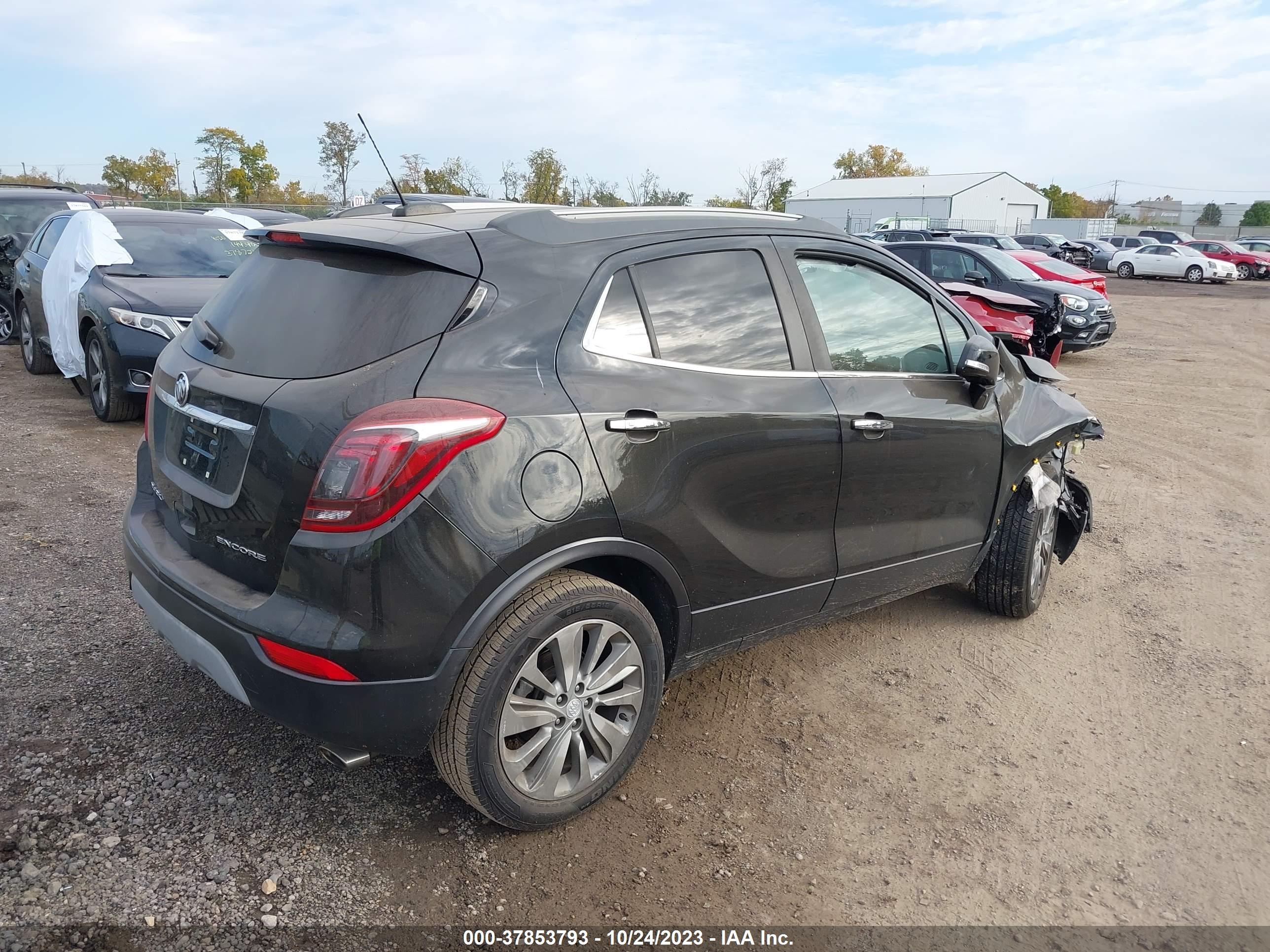 Photo 3 VIN: KL4CJASB6JB561673 - BUICK ENCORE 