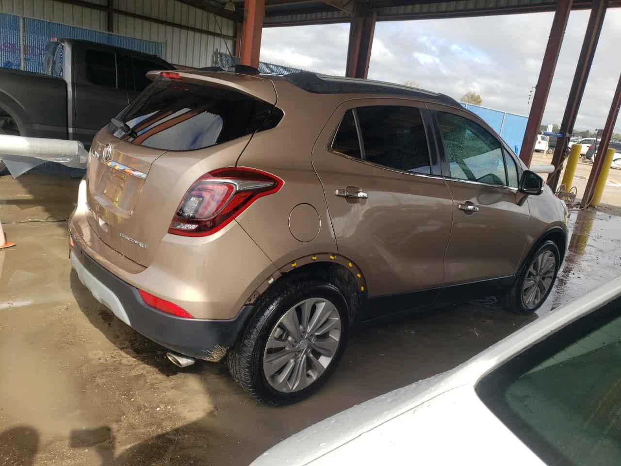 Photo 2 VIN: KL4CJASB6JB584578 - BUICK ENCORE 