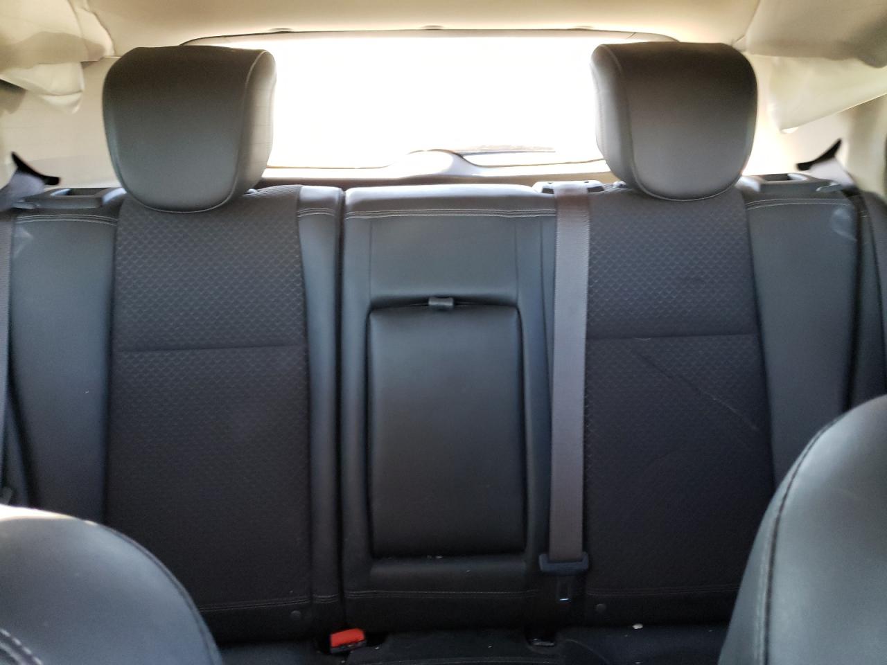 Photo 9 VIN: KL4CJASB6JB637702 - BUICK ENCORE 