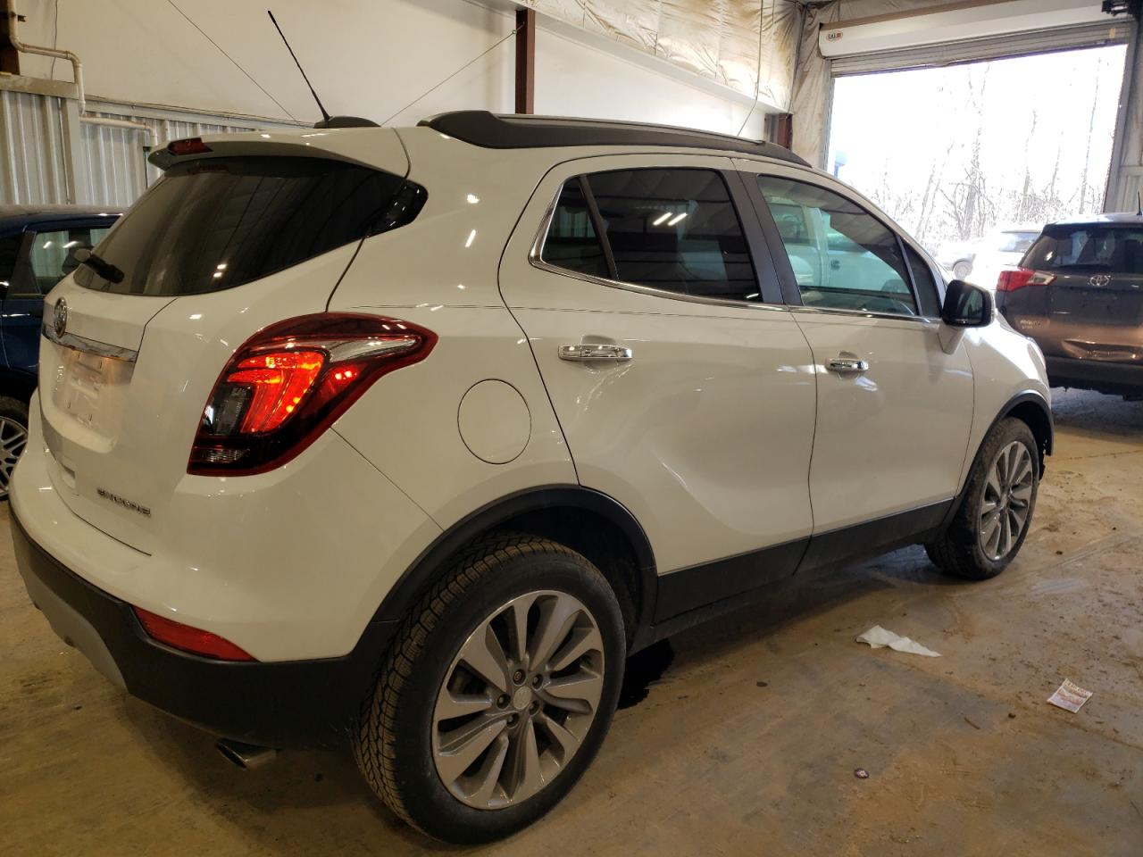 Photo 2 VIN: KL4CJASB6KB725649 - BUICK ENCORE 