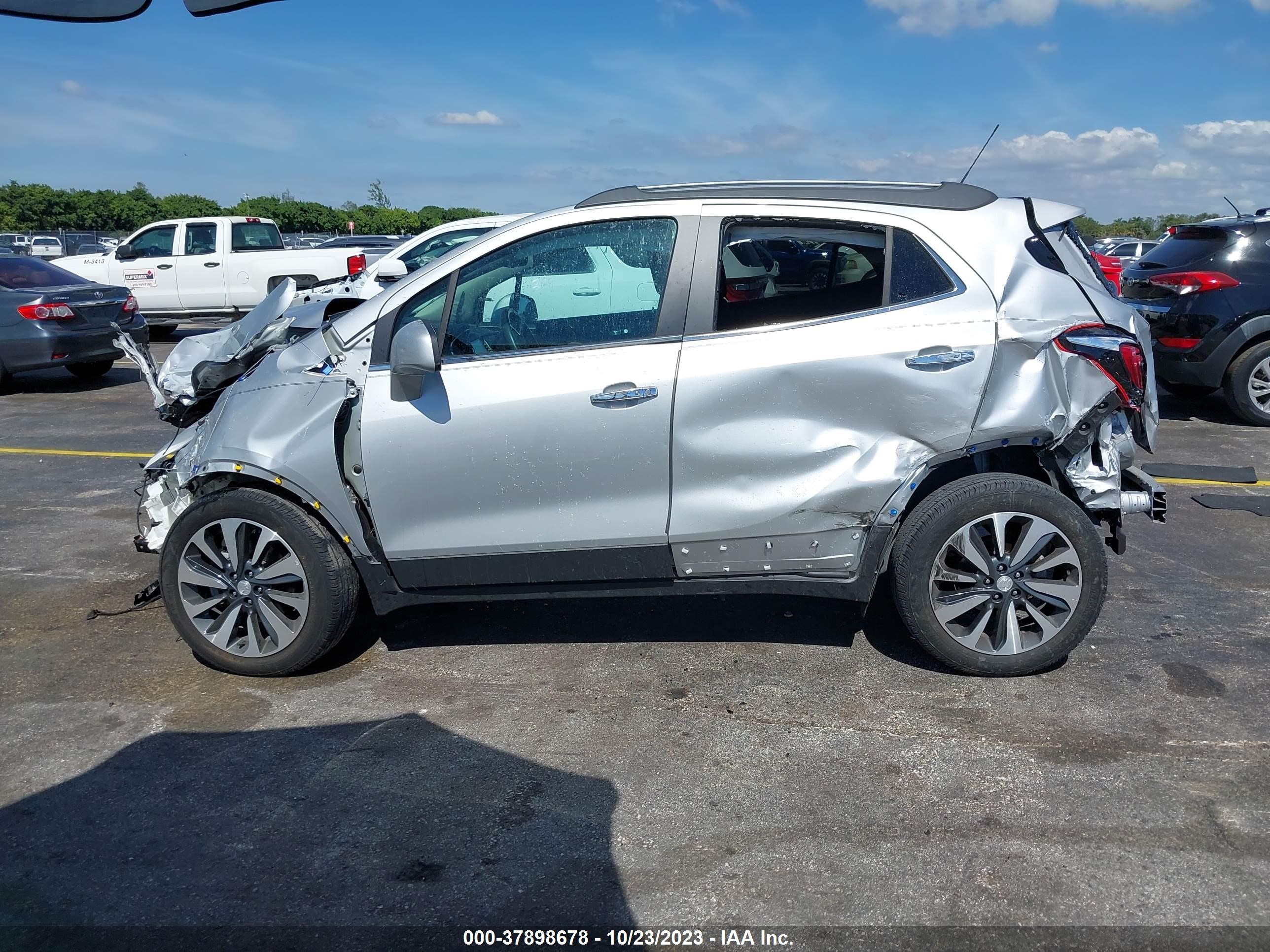 Photo 13 VIN: KL4CJASB6MB339039 - BUICK ENCORE 