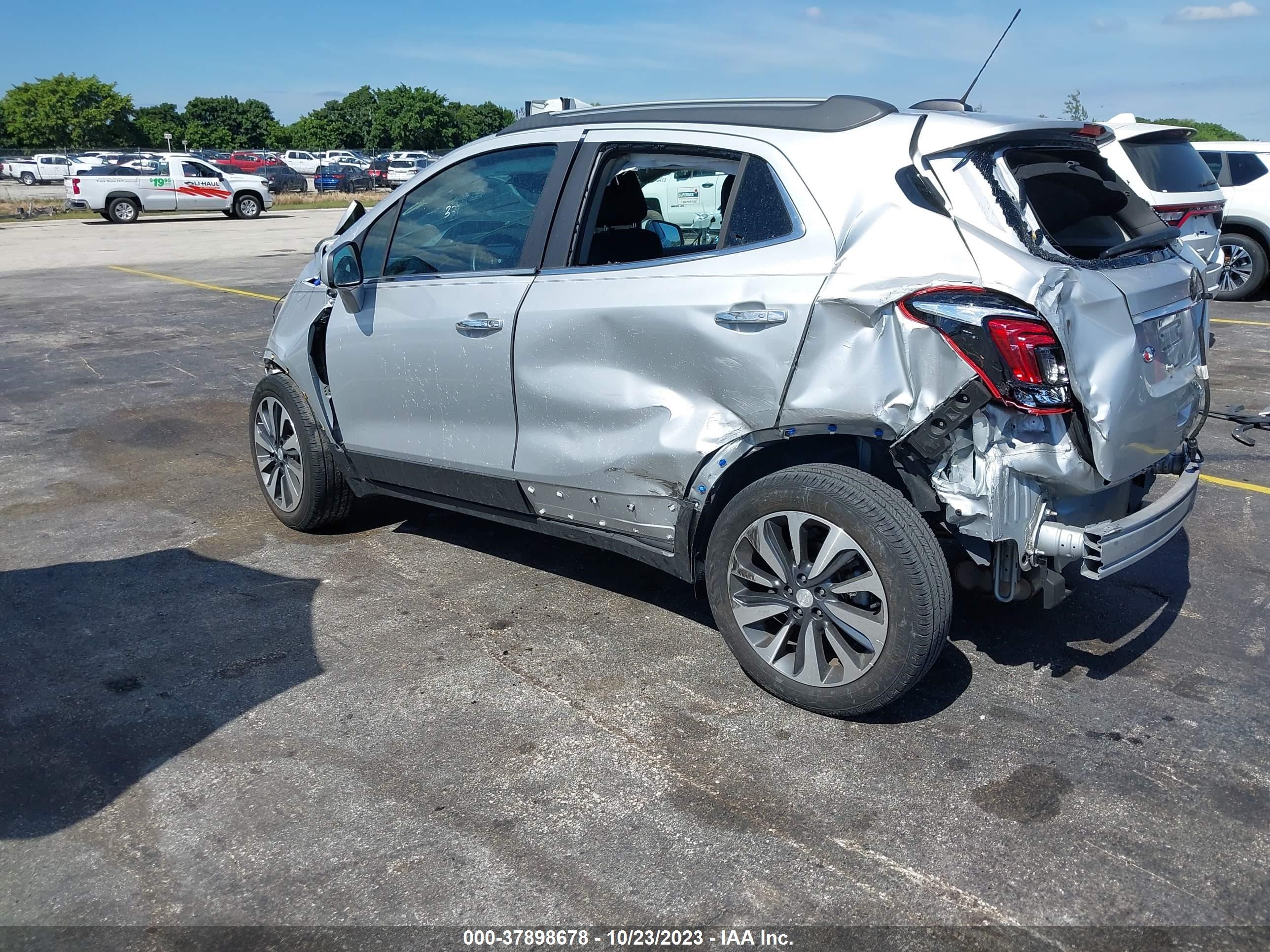 Photo 2 VIN: KL4CJASB6MB339039 - BUICK ENCORE 