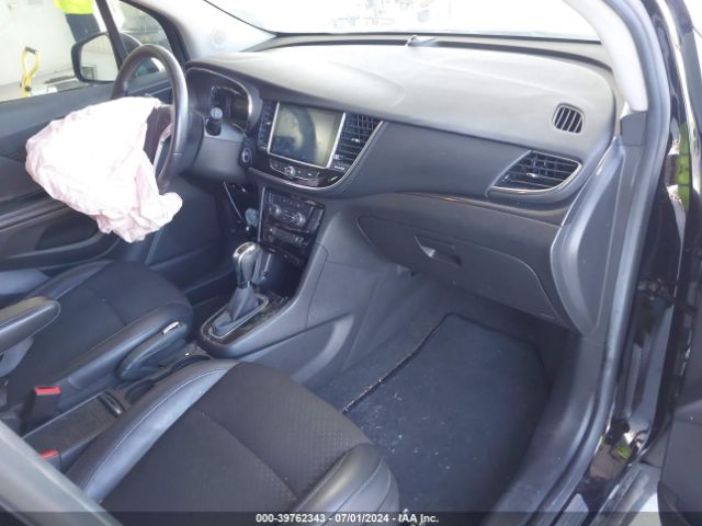 Photo 4 VIN: KL4CJASB7JB627261 - BUICK ENCORE 