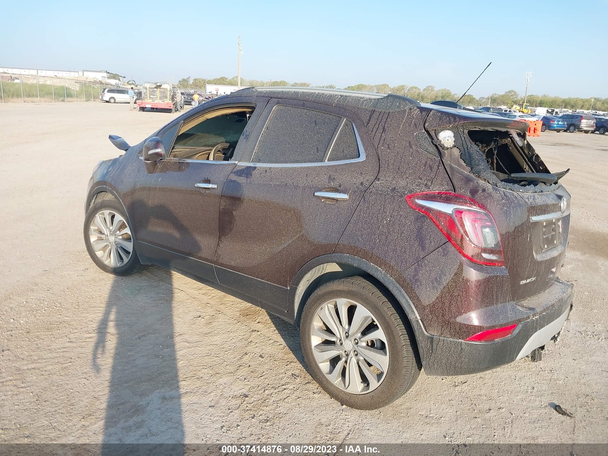 Photo 2 VIN: KL4CJASB7JB678890 - BUICK ENCORE 