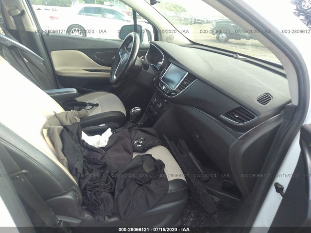 Photo 4 VIN: KL4CJASB8JB616494 - BUICK ENCORE 