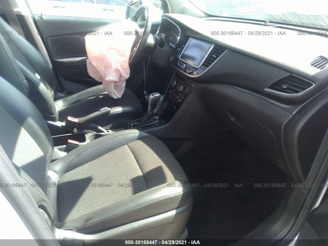 Photo 4 VIN: KL4CJASB8KB770480 - BUICK ENCORE 