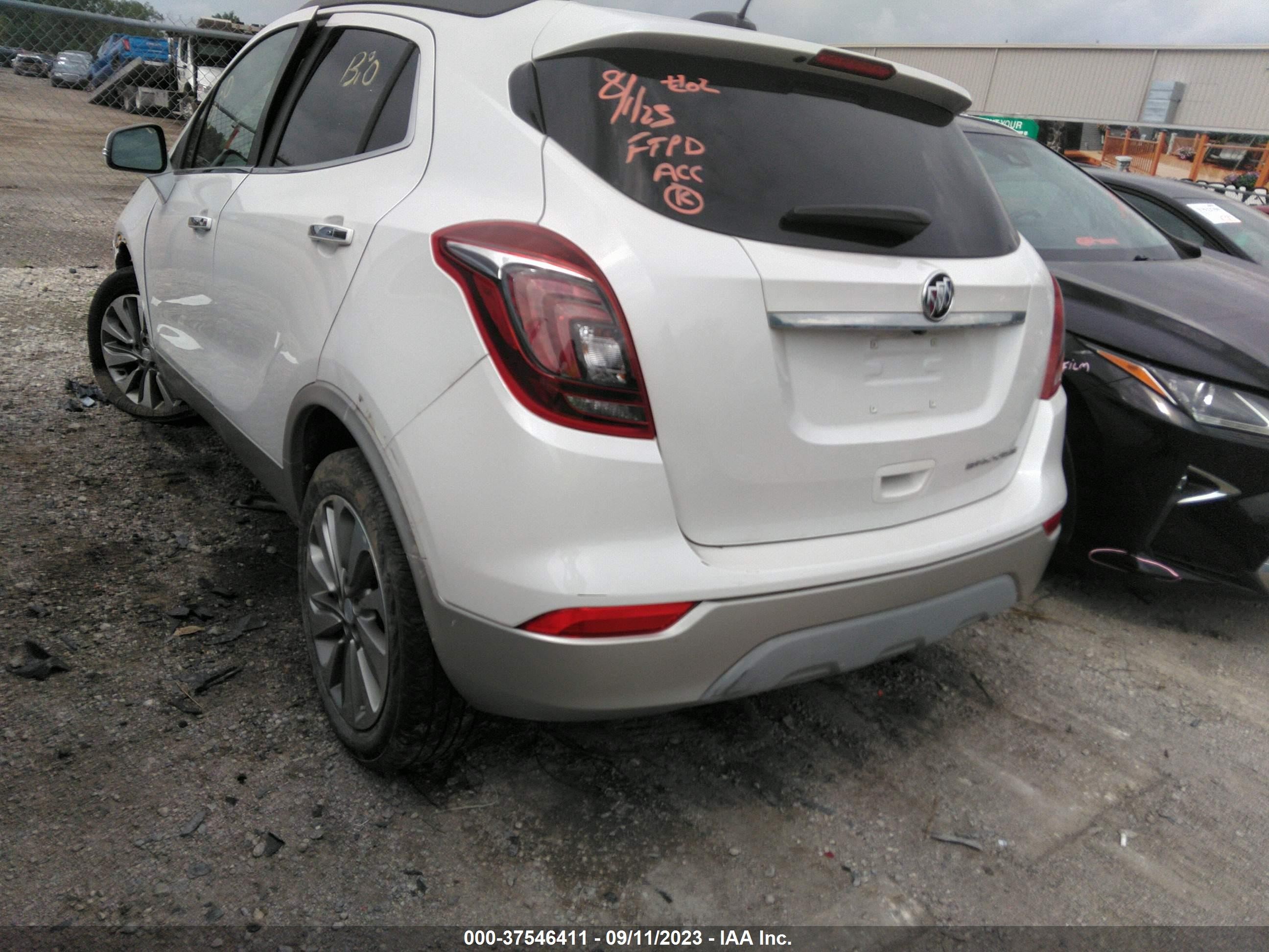 Photo 2 VIN: KL4CJASB8KB883362 - BUICK ENCORE 