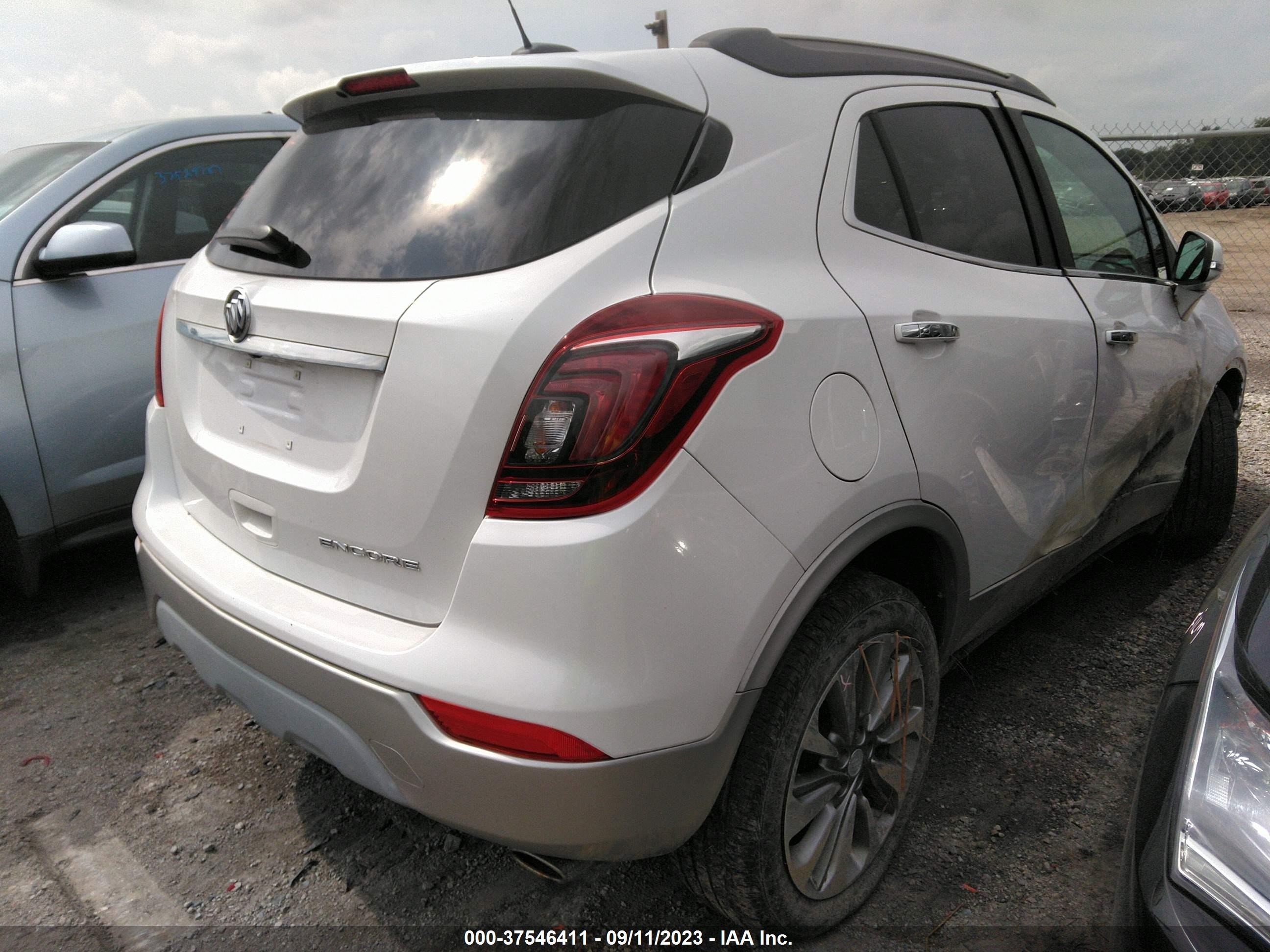 Photo 3 VIN: KL4CJASB8KB883362 - BUICK ENCORE 