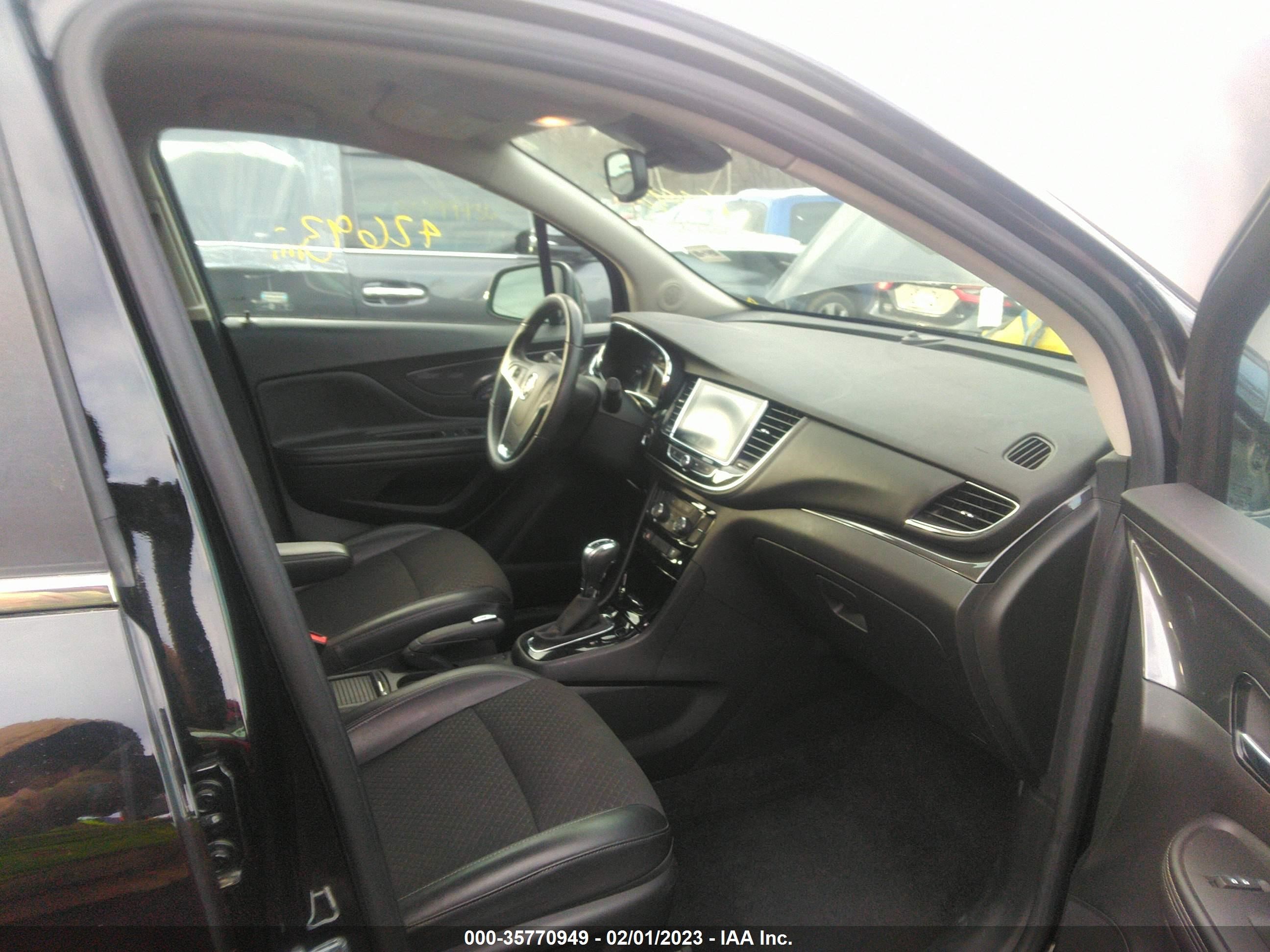 Photo 4 VIN: KL4CJASB9JB506618 - BUICK ENCORE 