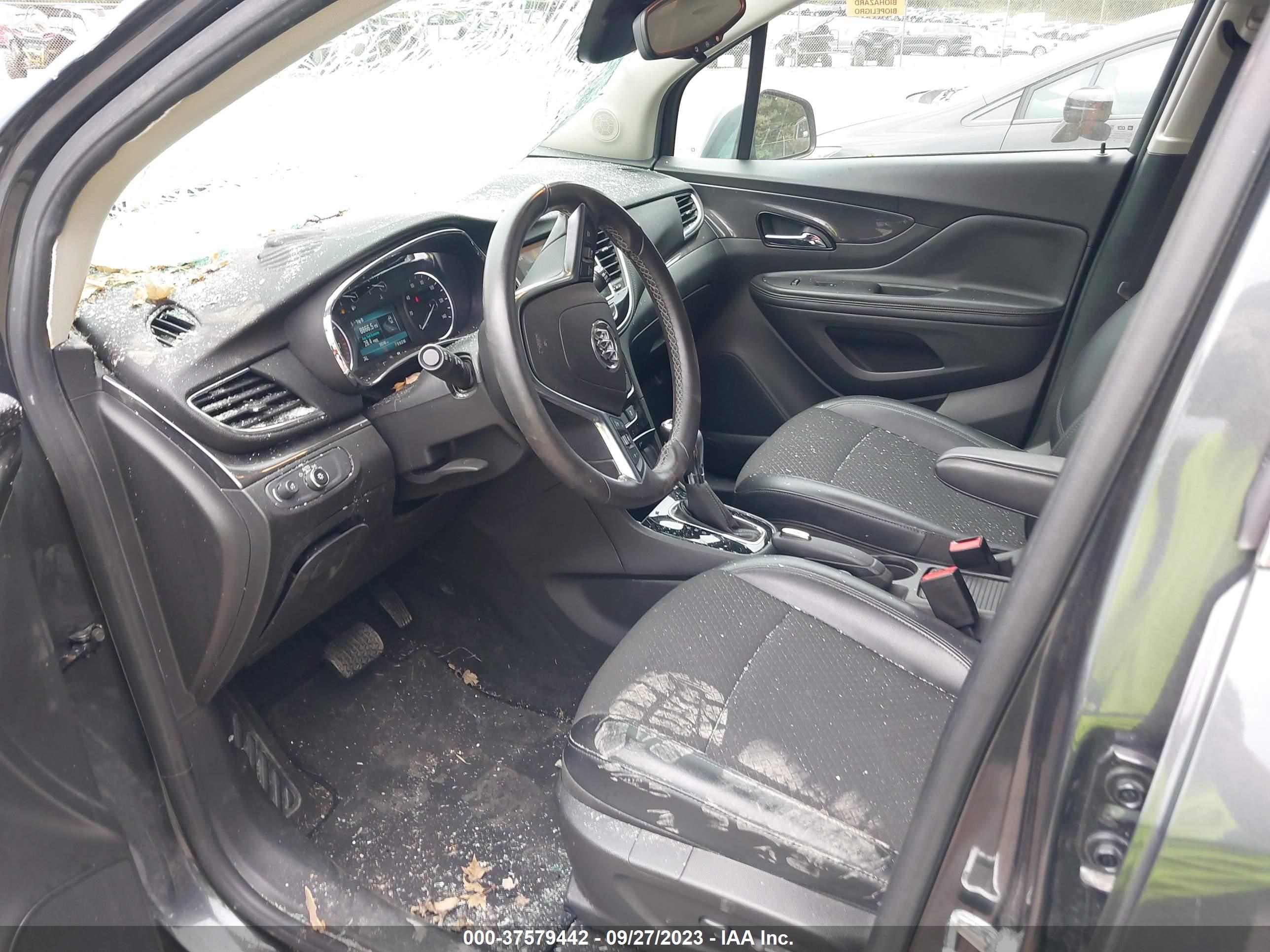 Photo 4 VIN: KL4CJASB9JB703109 - BUICK ENCORE 