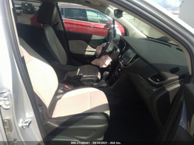 Photo 4 VIN: KL4CJASBXHB009961 - BUICK ENCORE 