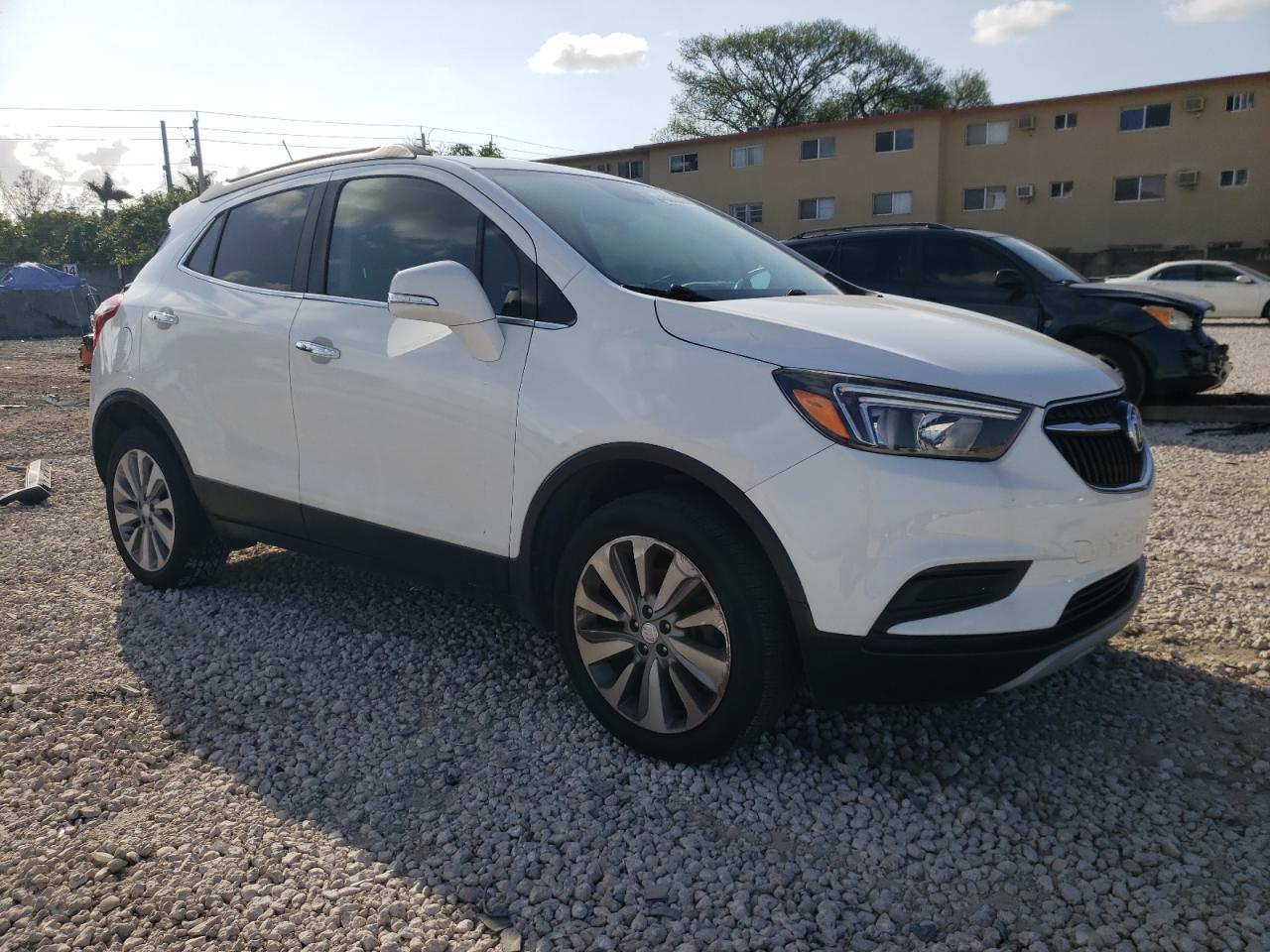 Photo 3 VIN: KL4CJASBXJB573650 - BUICK ENCORE 