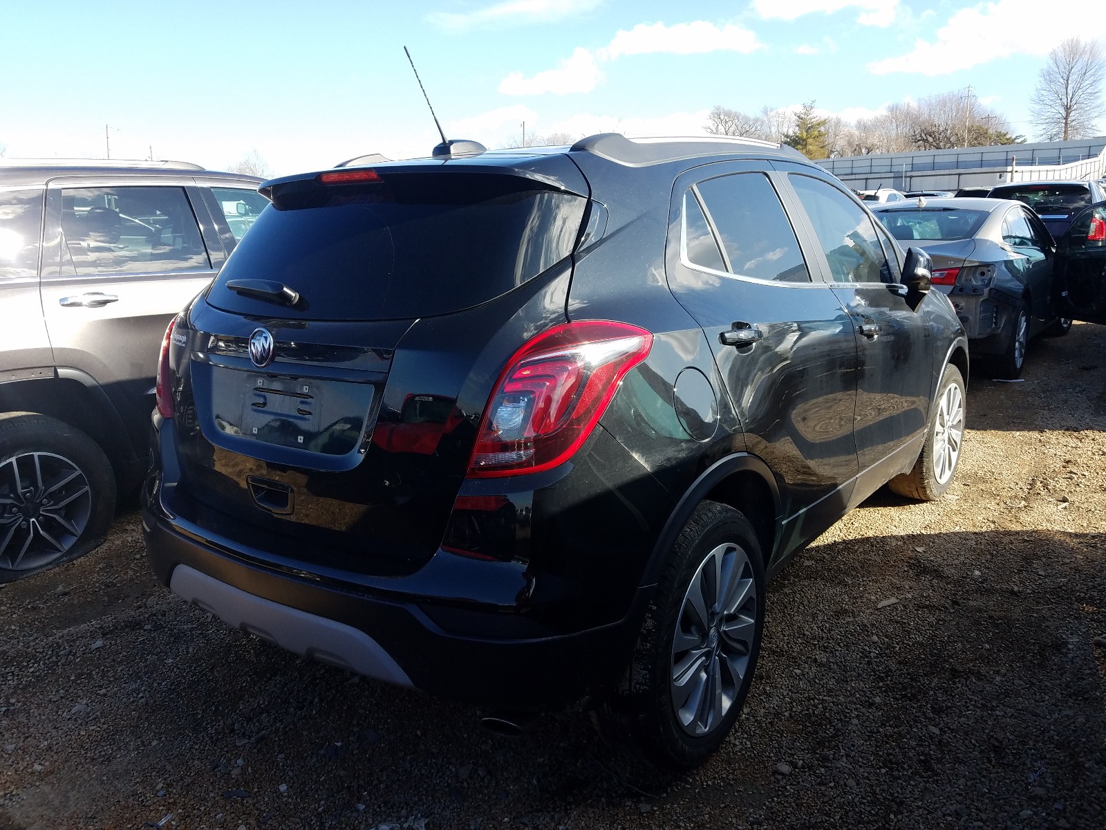 Photo 3 VIN: KL4CJASBXKB702066 - BUICK ENCORE PRE 