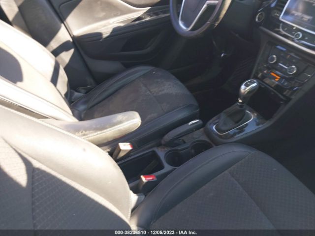 Photo 4 VIN: KL4CJASBXKB761182 - BUICK ENCORE 