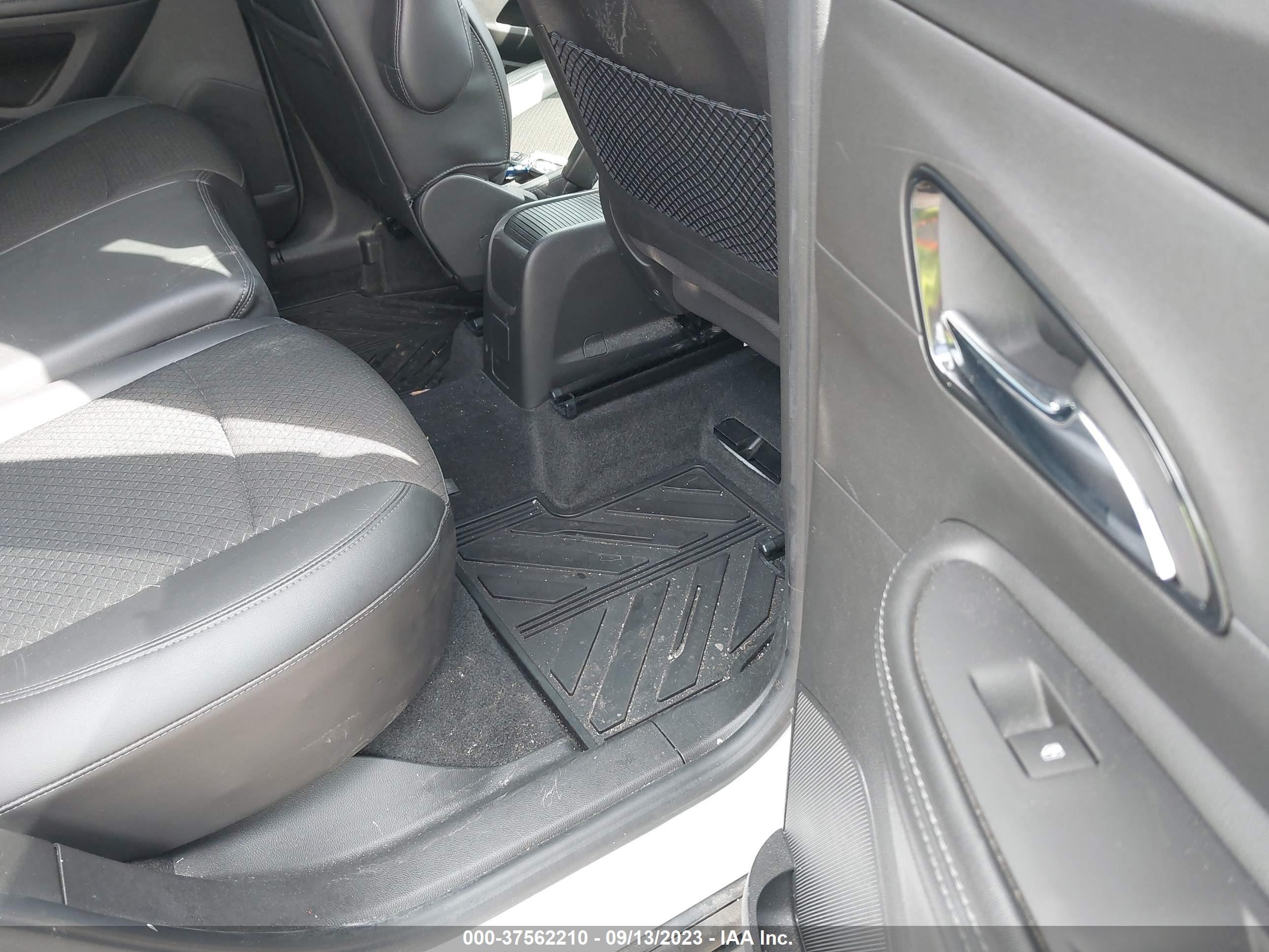 Photo 7 VIN: KL4CJASBXKB861458 - BUICK ENCORE 