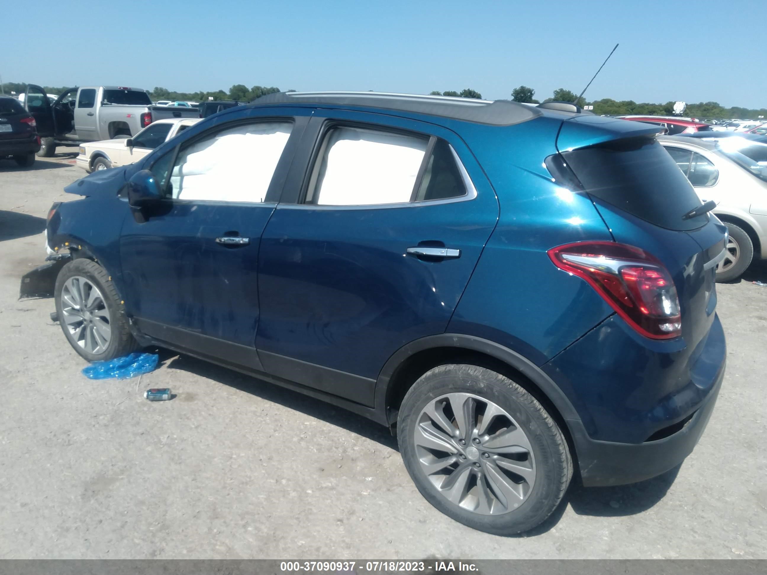 Photo 2 VIN: KL4CJASBXLB004011 - BUICK ENCORE 