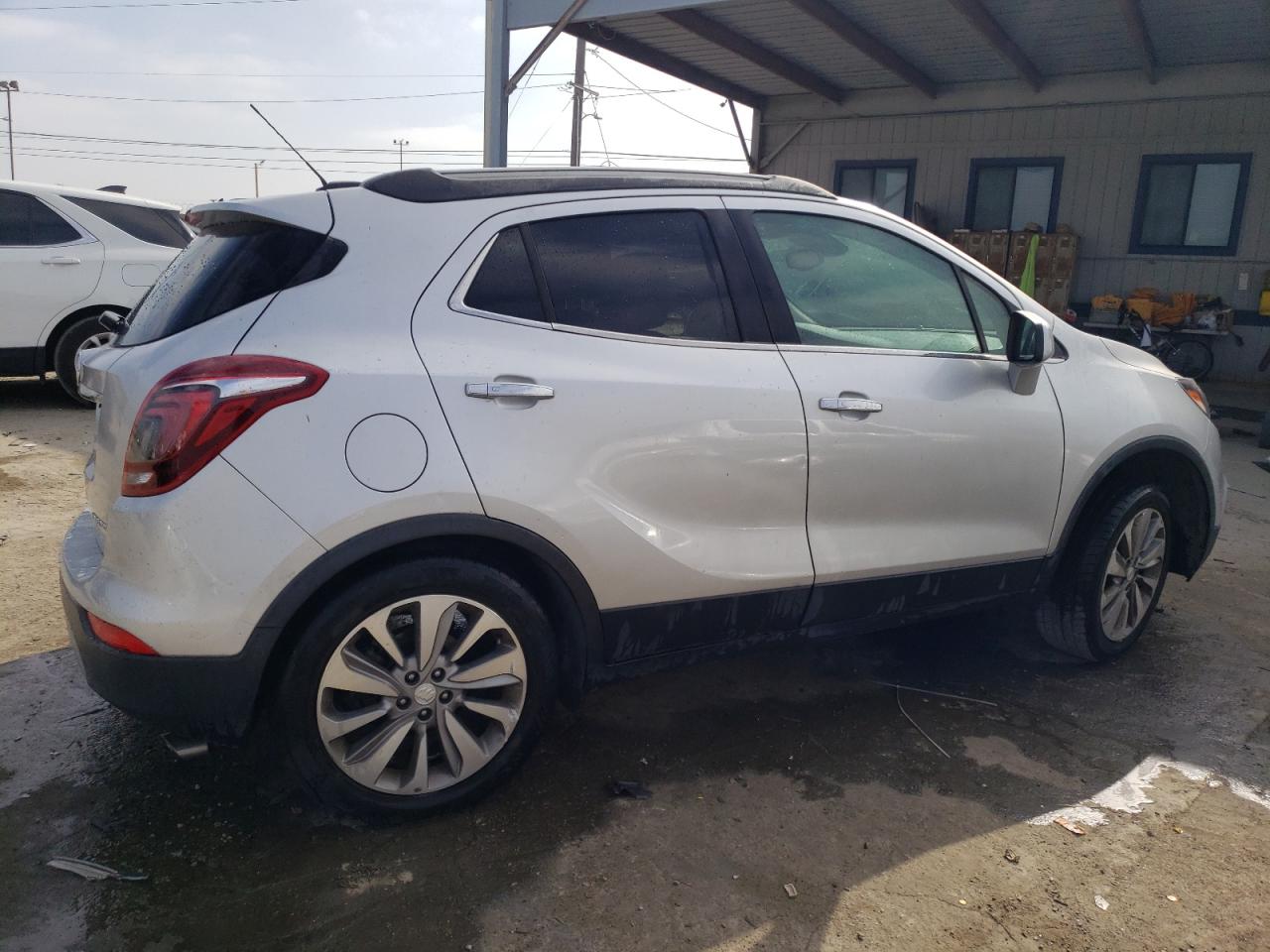 Photo 2 VIN: KL4CJASBXLB026428 - BUICK ENCORE 