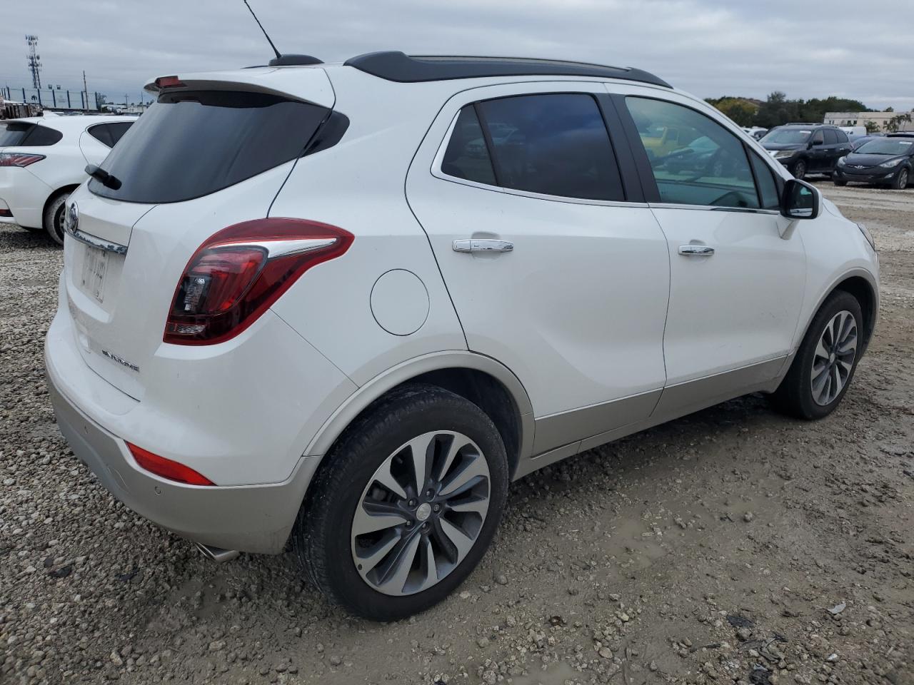 Photo 2 VIN: KL4CJASBXMB333079 - BUICK ENCORE 