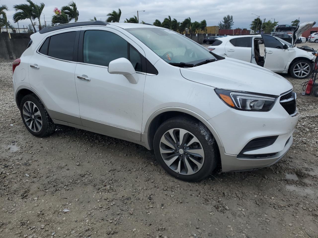 Photo 3 VIN: KL4CJASBXMB333079 - BUICK ENCORE 