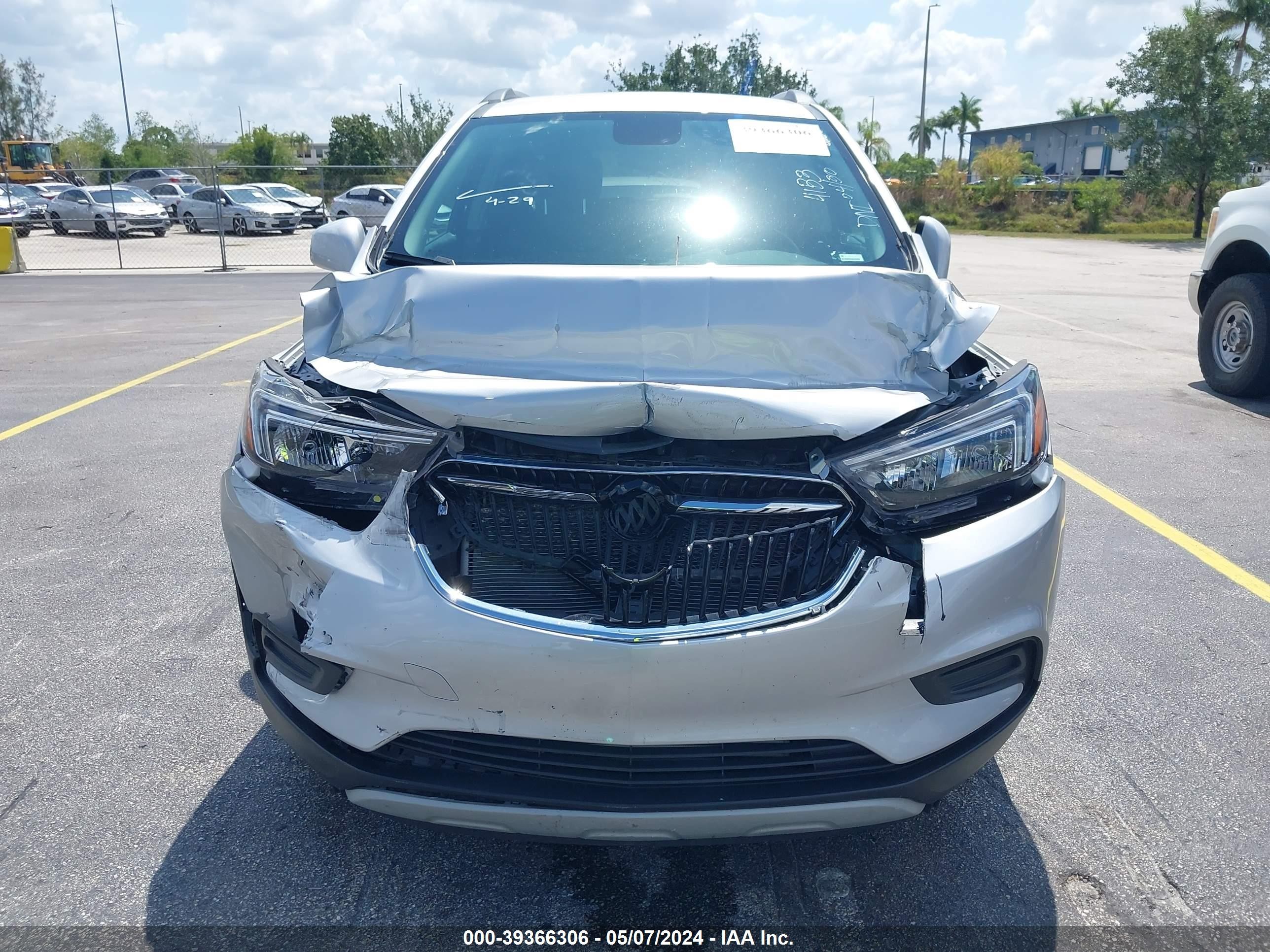 Photo 11 VIN: KL4CJASM6NB540121 - BUICK ENCORE 