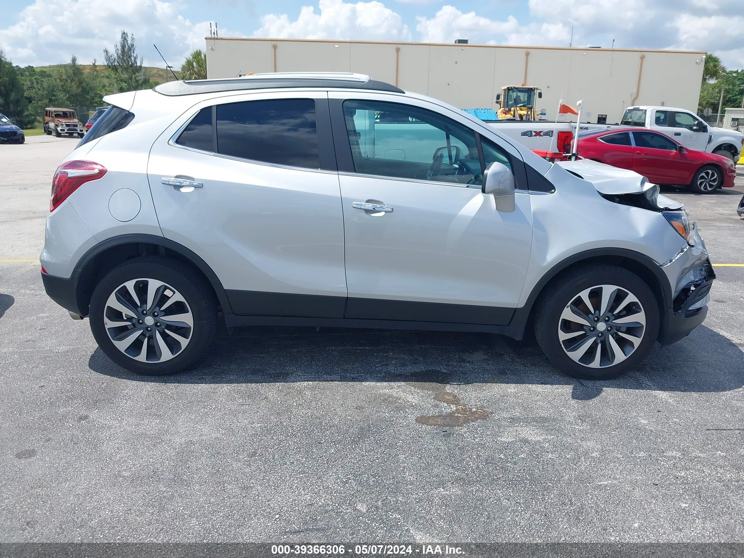 Photo 12 VIN: KL4CJASM6NB540121 - BUICK ENCORE 