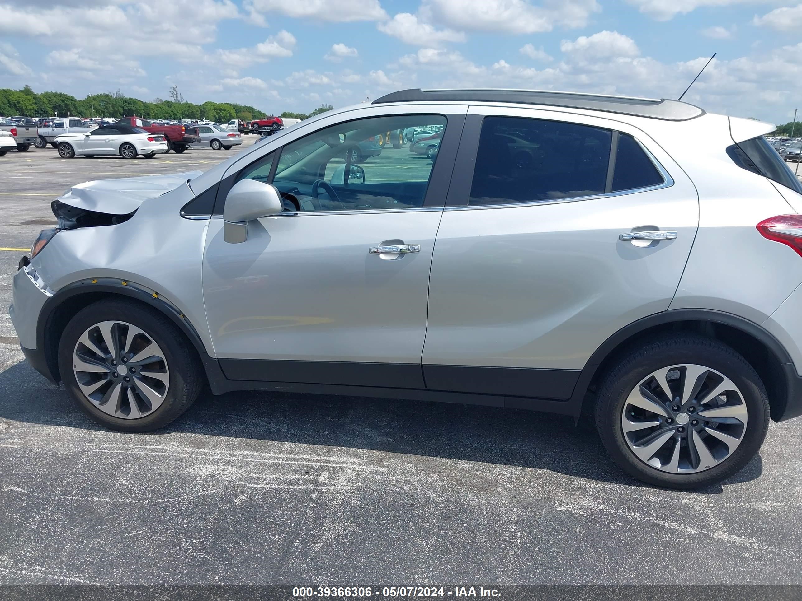 Photo 13 VIN: KL4CJASM6NB540121 - BUICK ENCORE 