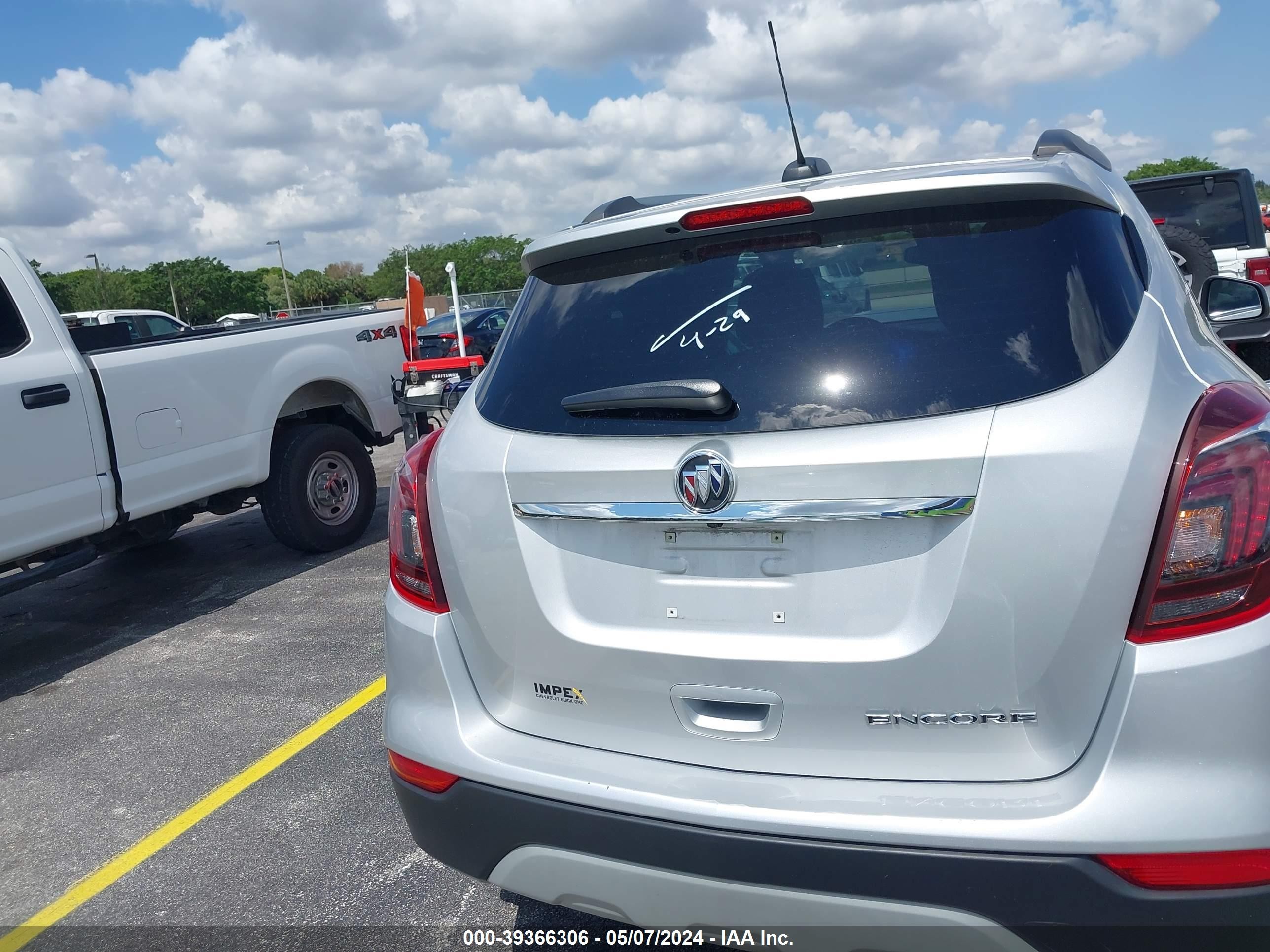 Photo 15 VIN: KL4CJASM6NB540121 - BUICK ENCORE 