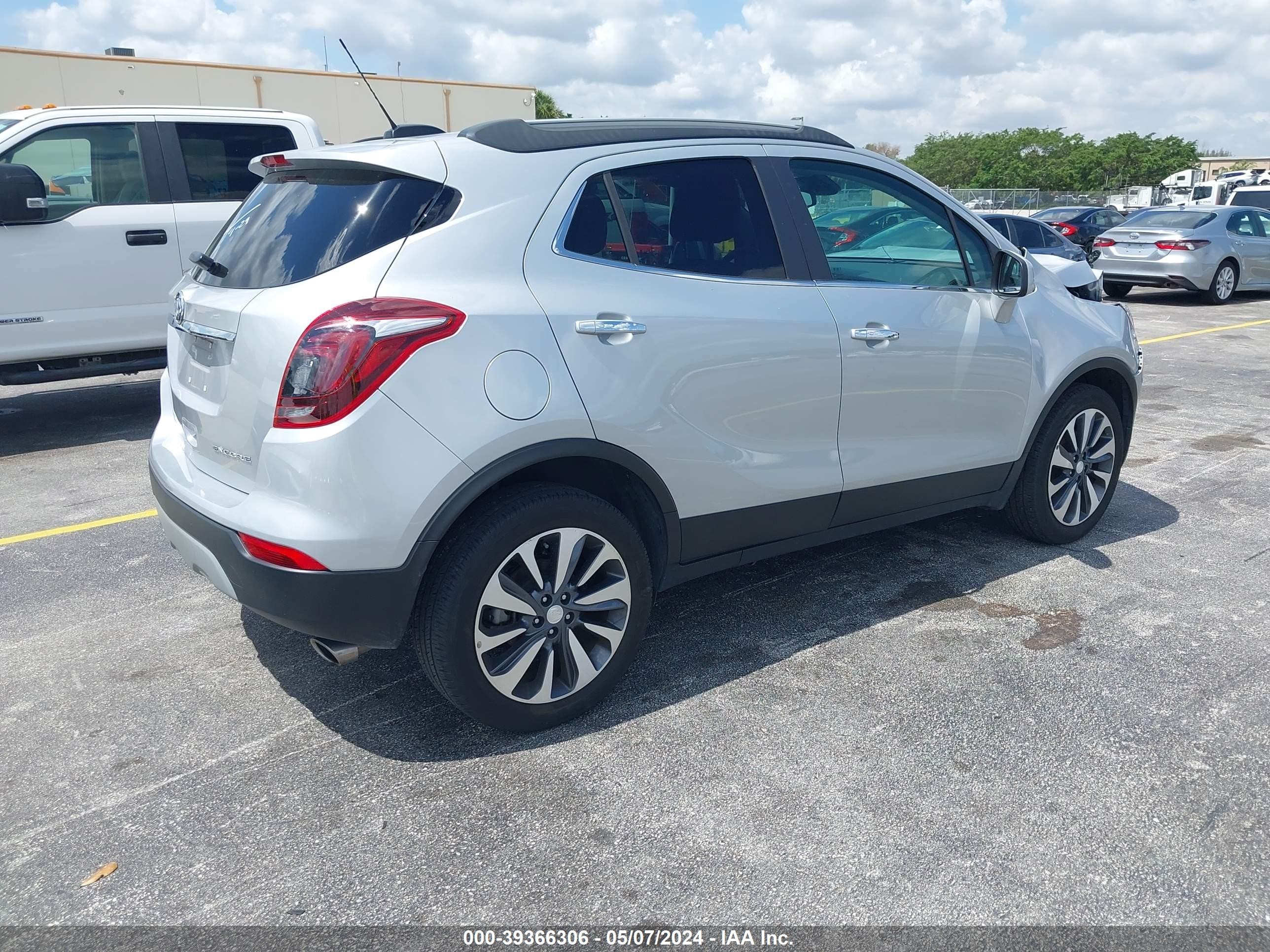 Photo 3 VIN: KL4CJASM6NB540121 - BUICK ENCORE 