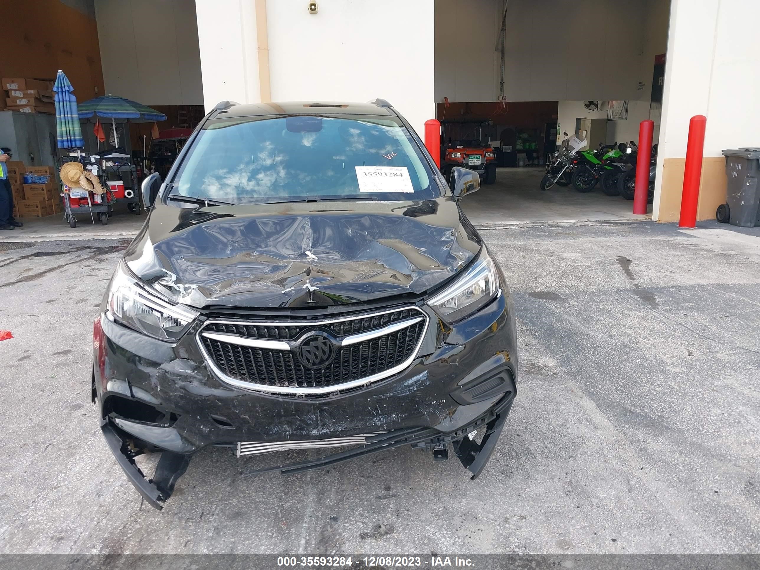 Photo 11 VIN: KL4CJASM8NB543358 - BUICK ENCORE 